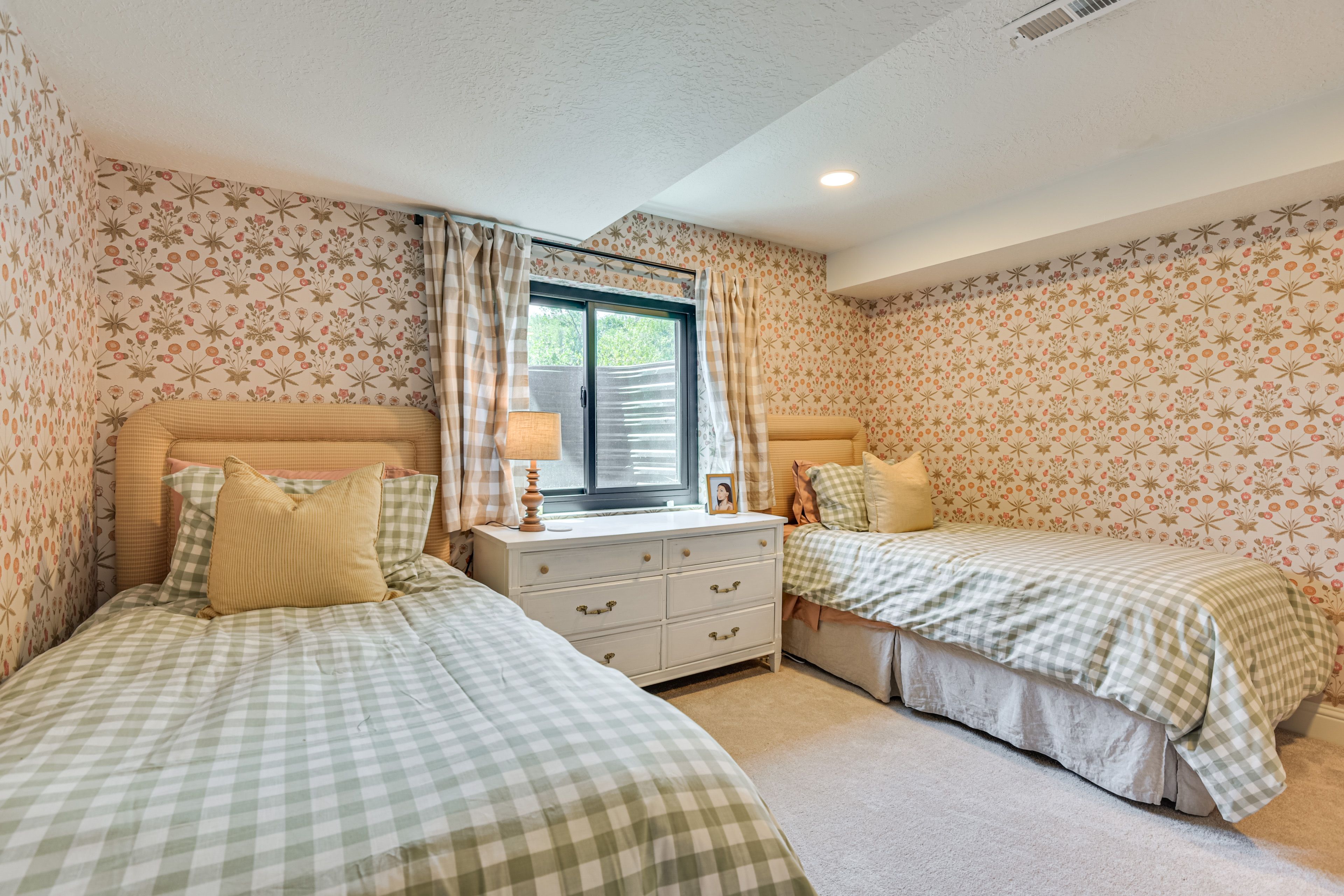 Bedroom 3 | Lower Floor | 2 Twin Beds | Desk Workspace