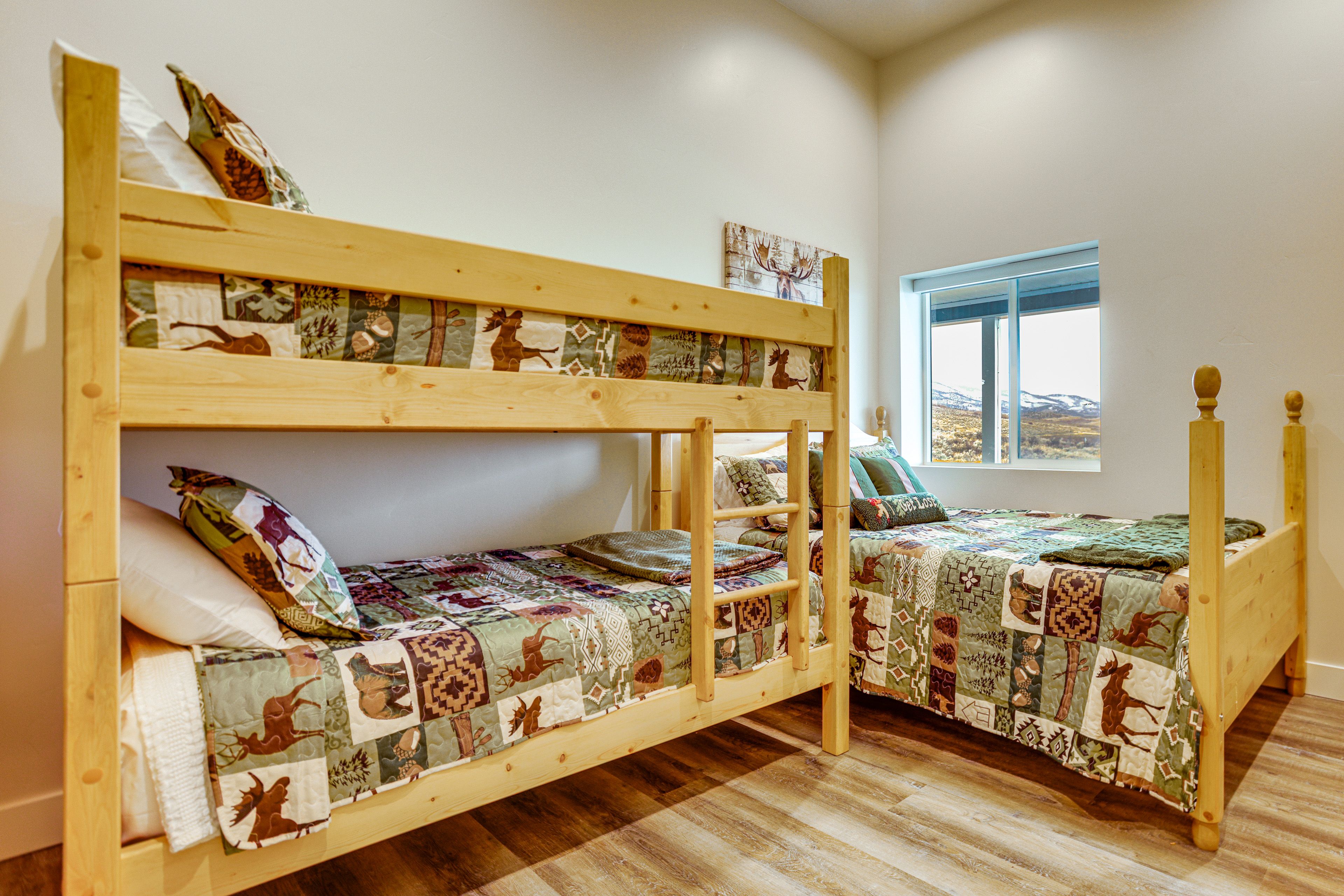 Bedroom 4 | Queen Bed | Twin Bunk Bed | 2nd Floor