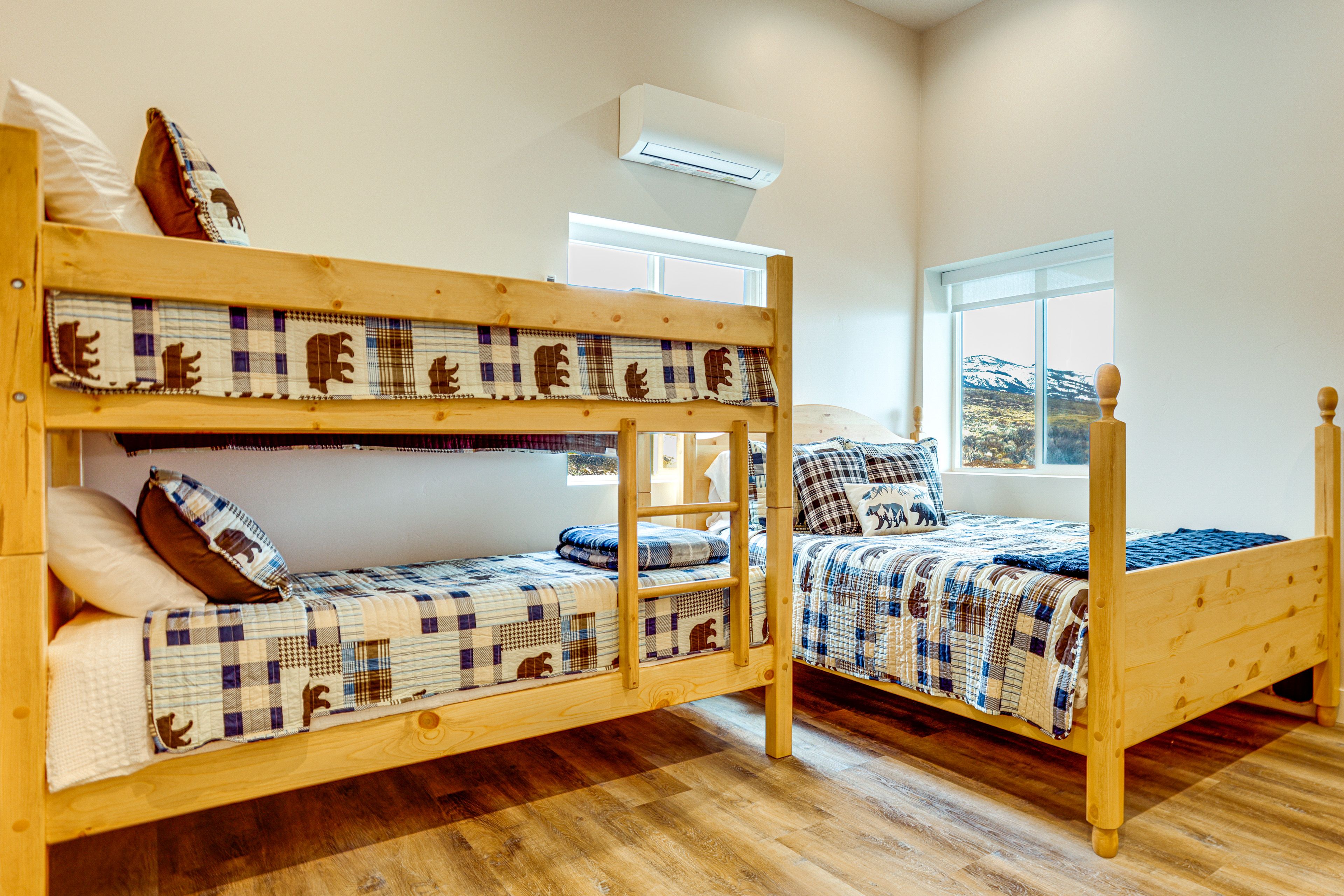 Bedroom 2 | Queen Bed | Twin Bunk Bed | 2nd Floor