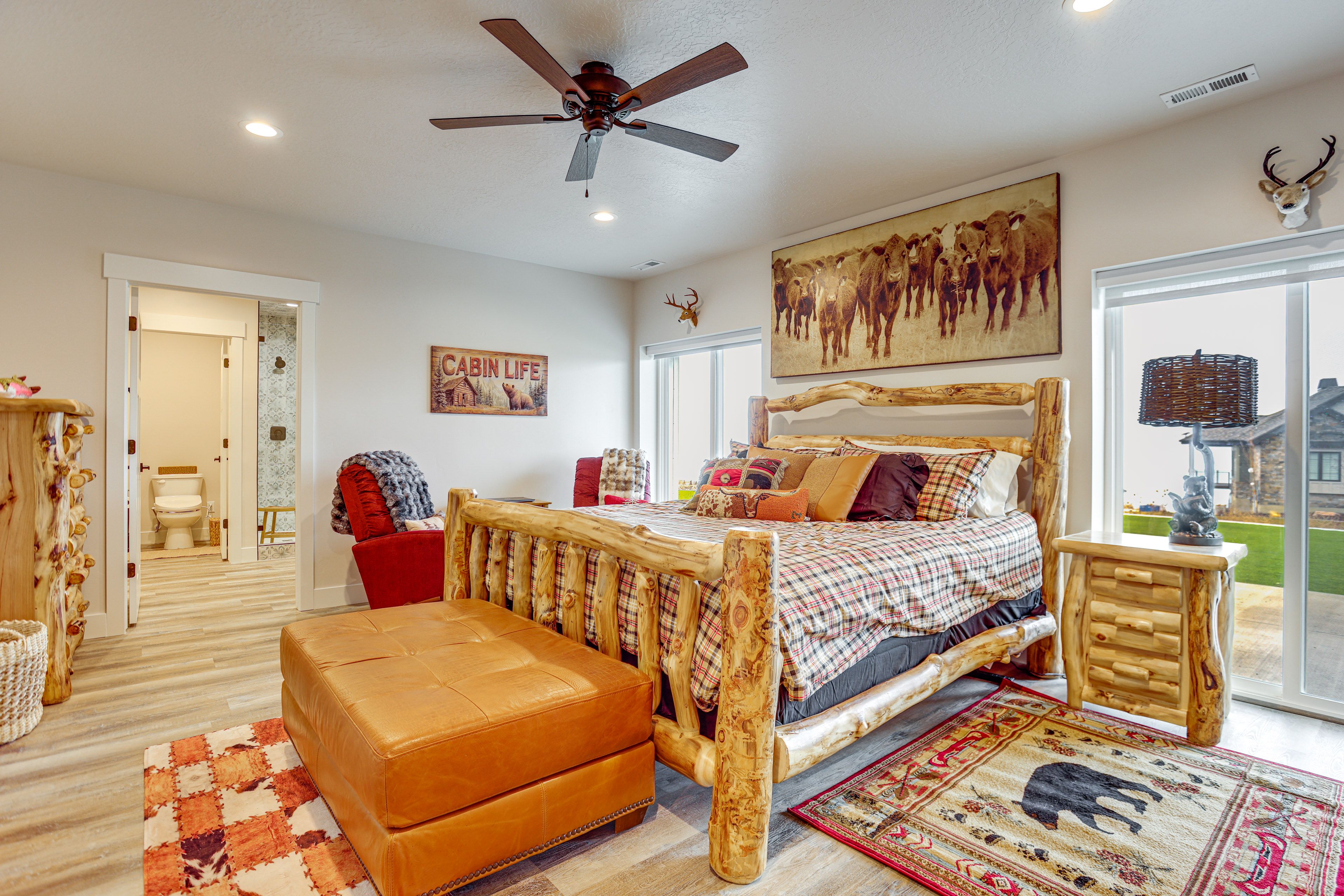 Bedroom 1 | King Bed | 1st Floor