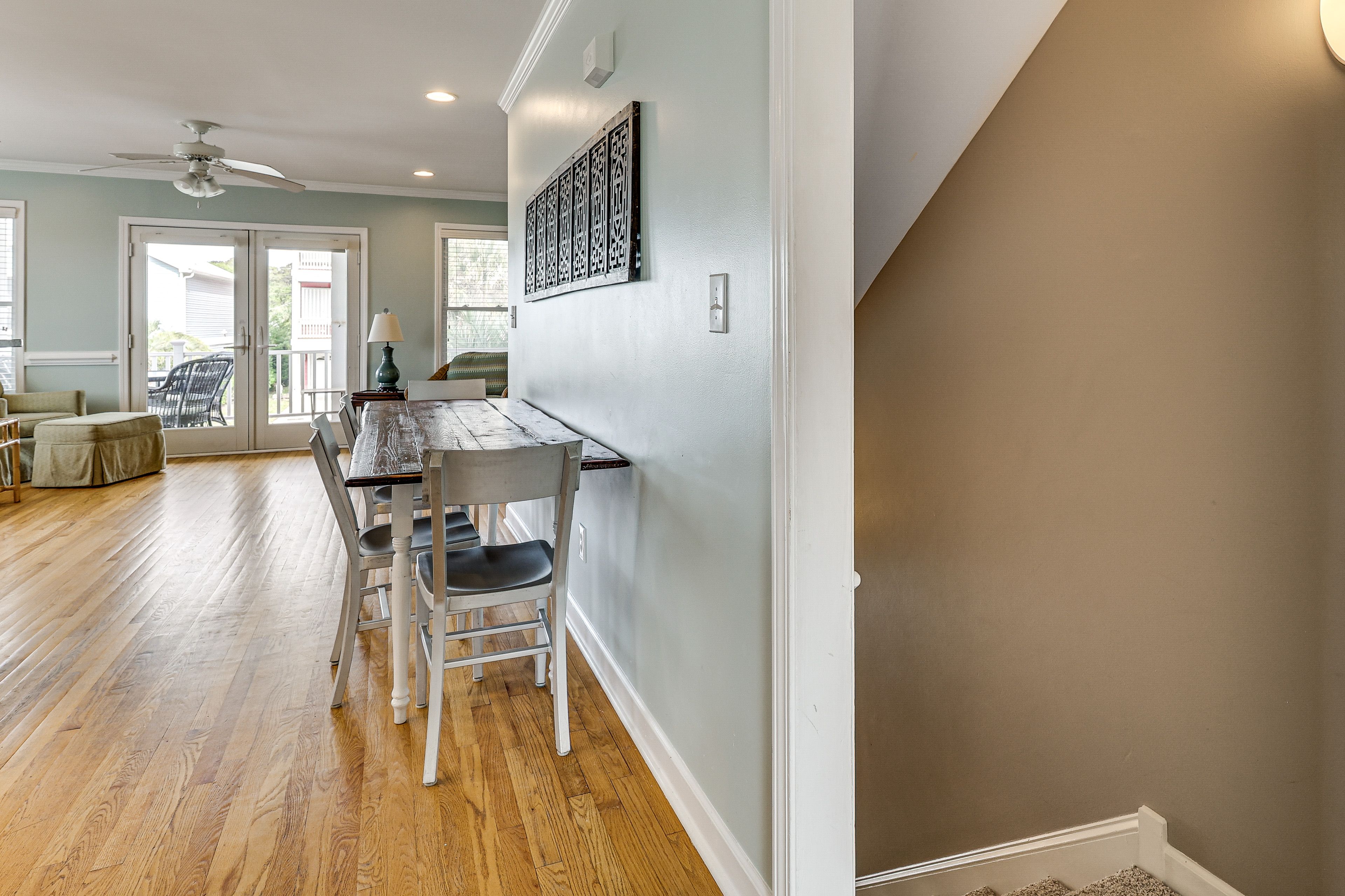 Dining Area | Main Level