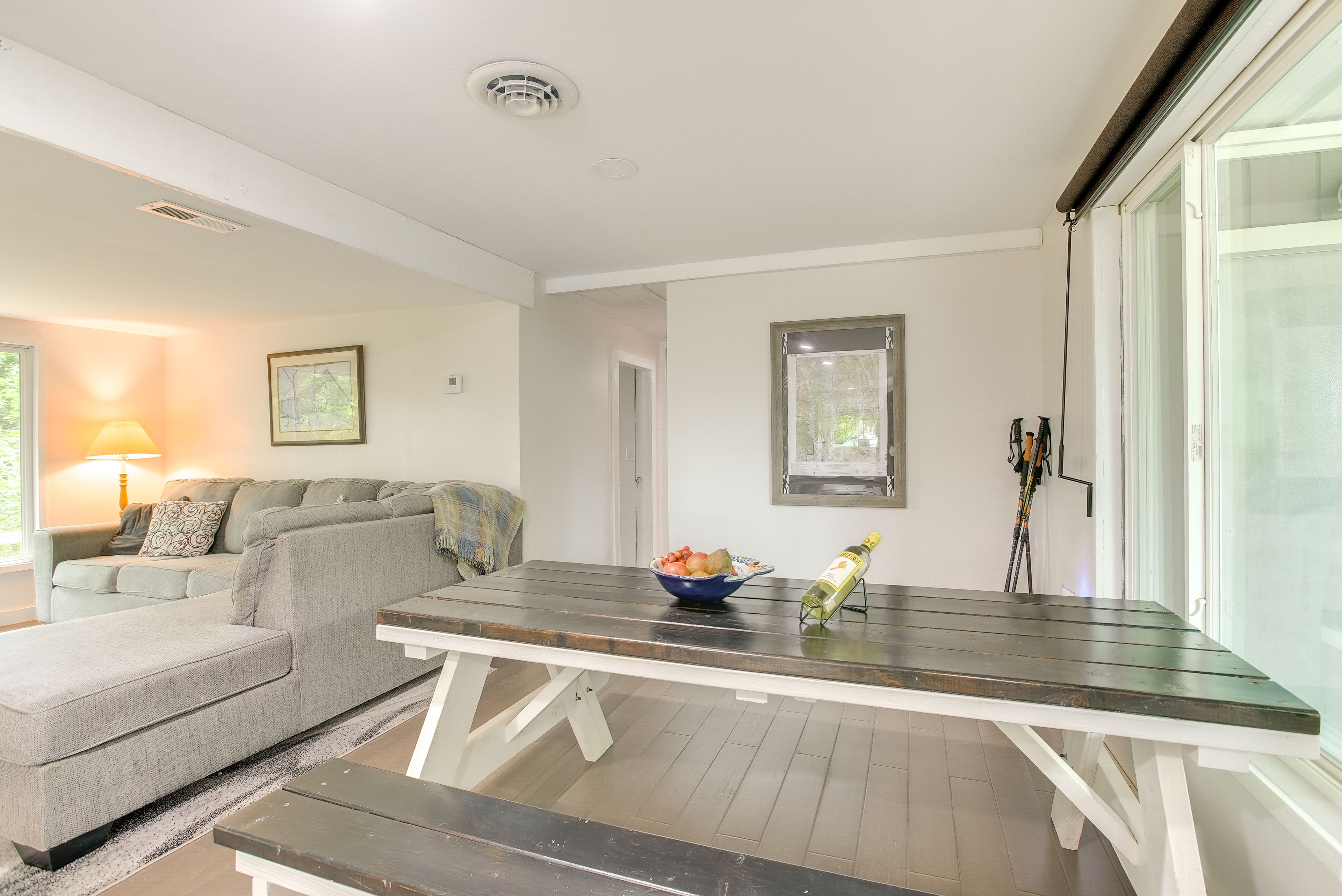 Dining Area | Dishware/Flatware Provided