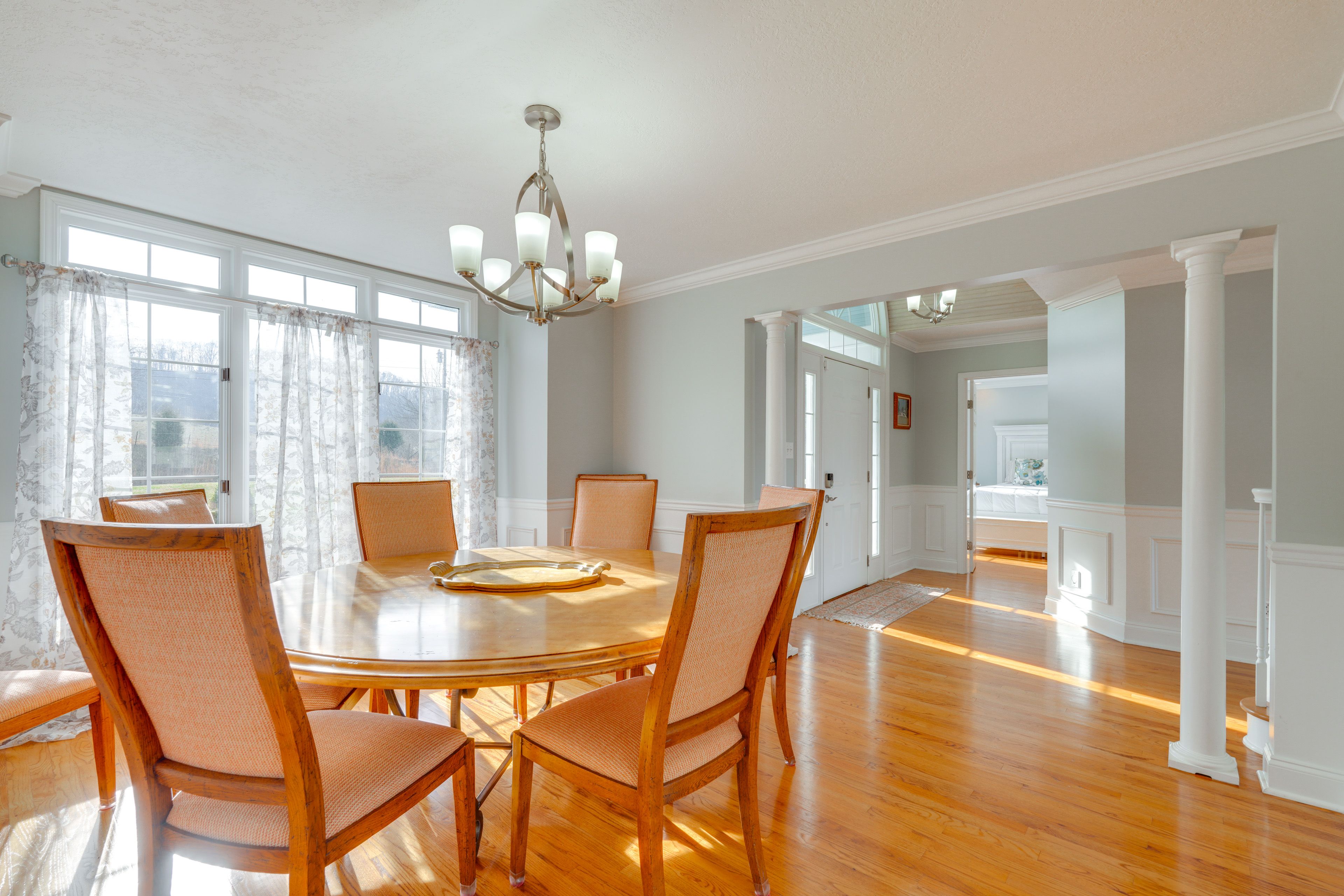 Dining Area | 1st Floor