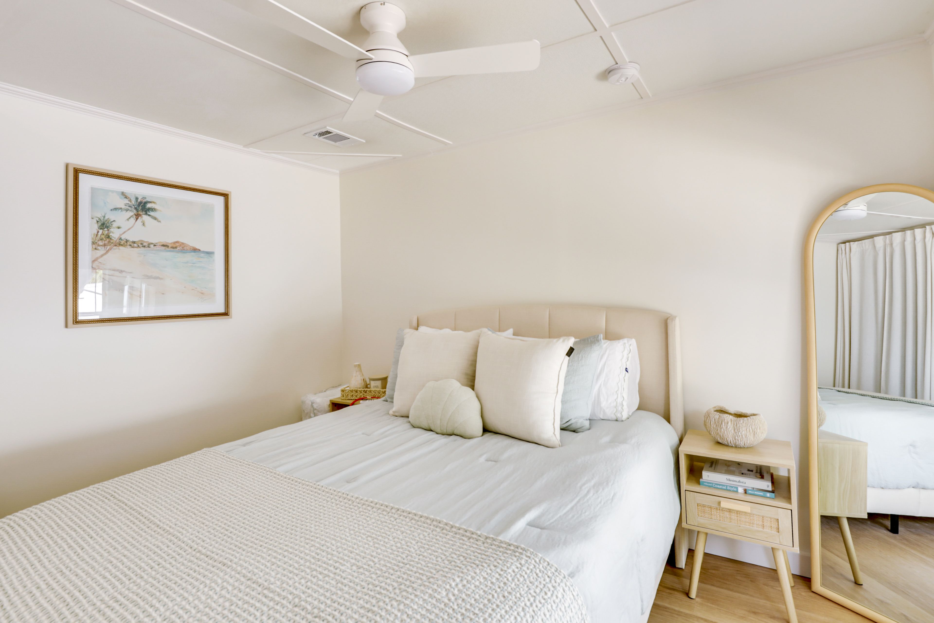 Bedroom 4 | Queen Bed