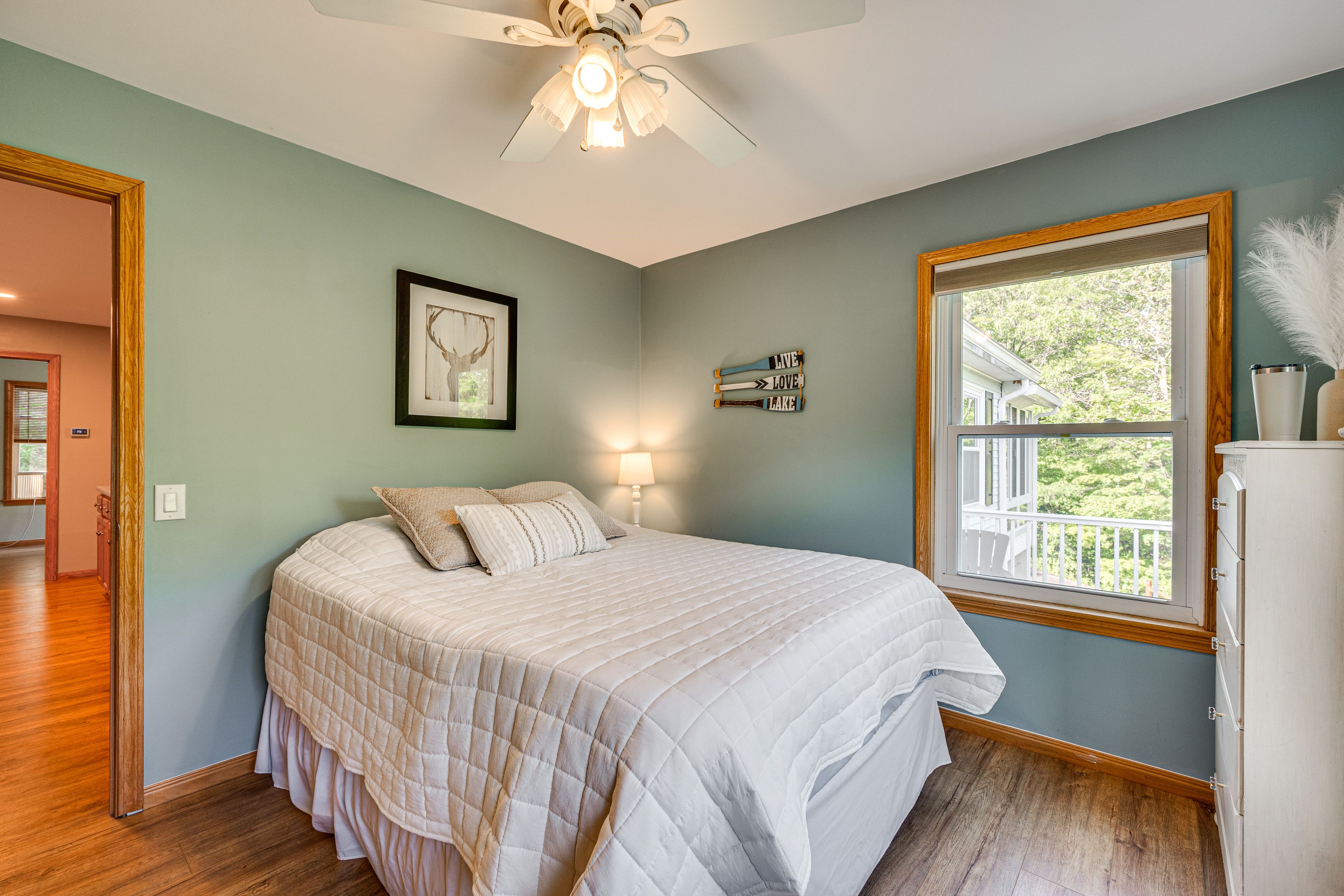 Bedroom 2 | Queen Bed