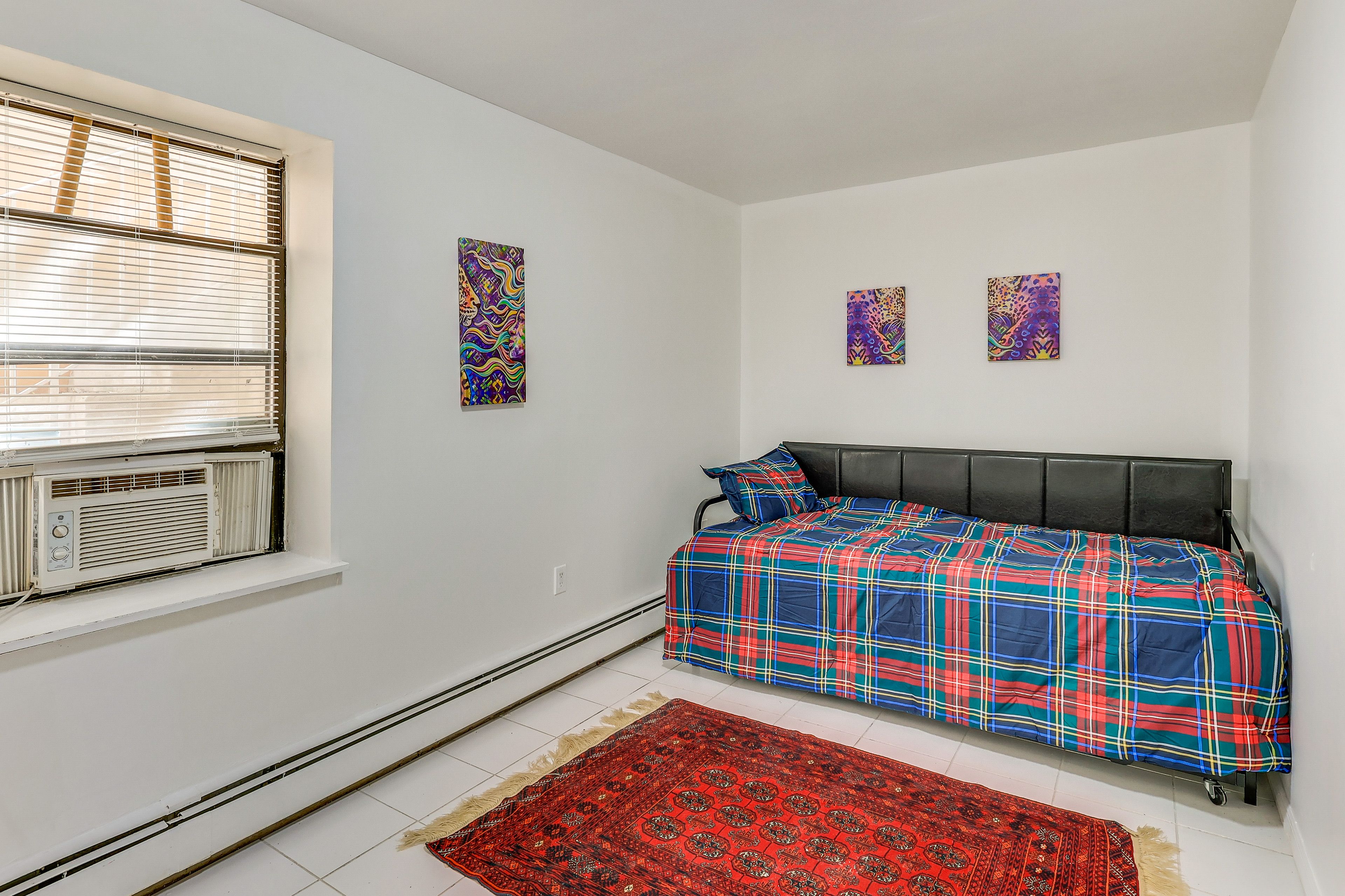 Parking | No On-Site Parking