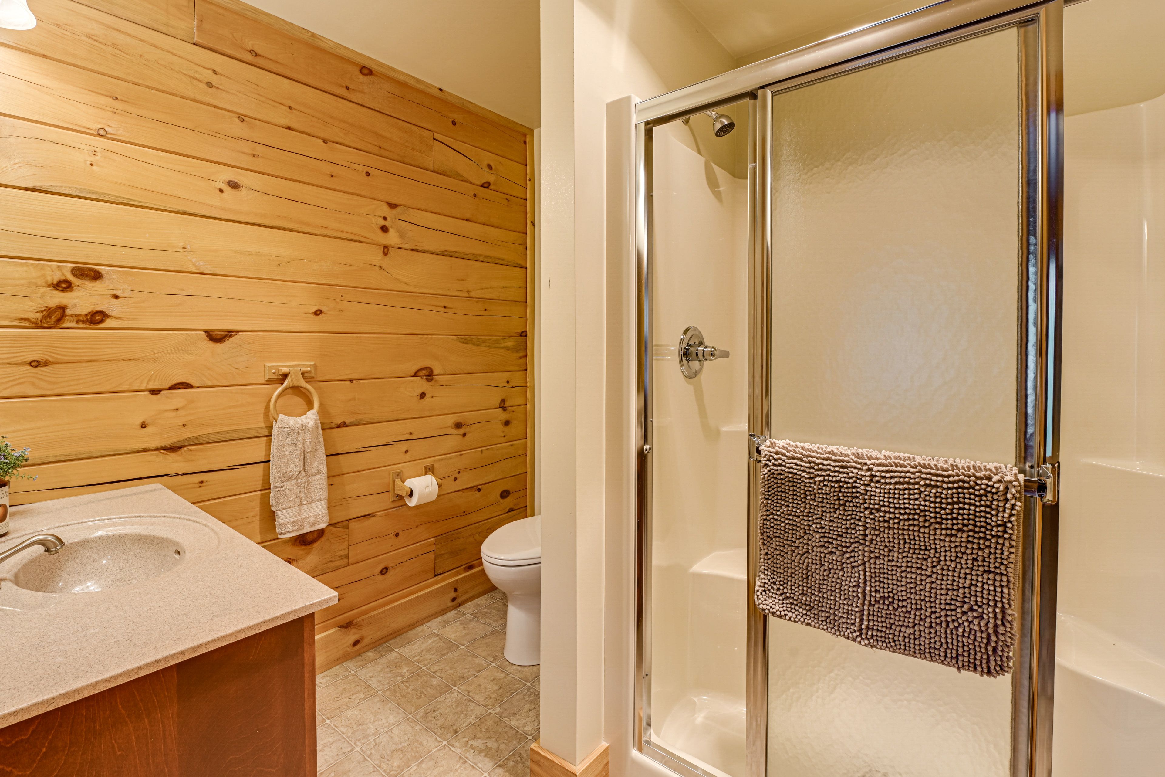 Bathroom | Towels Provided | 1st Floor