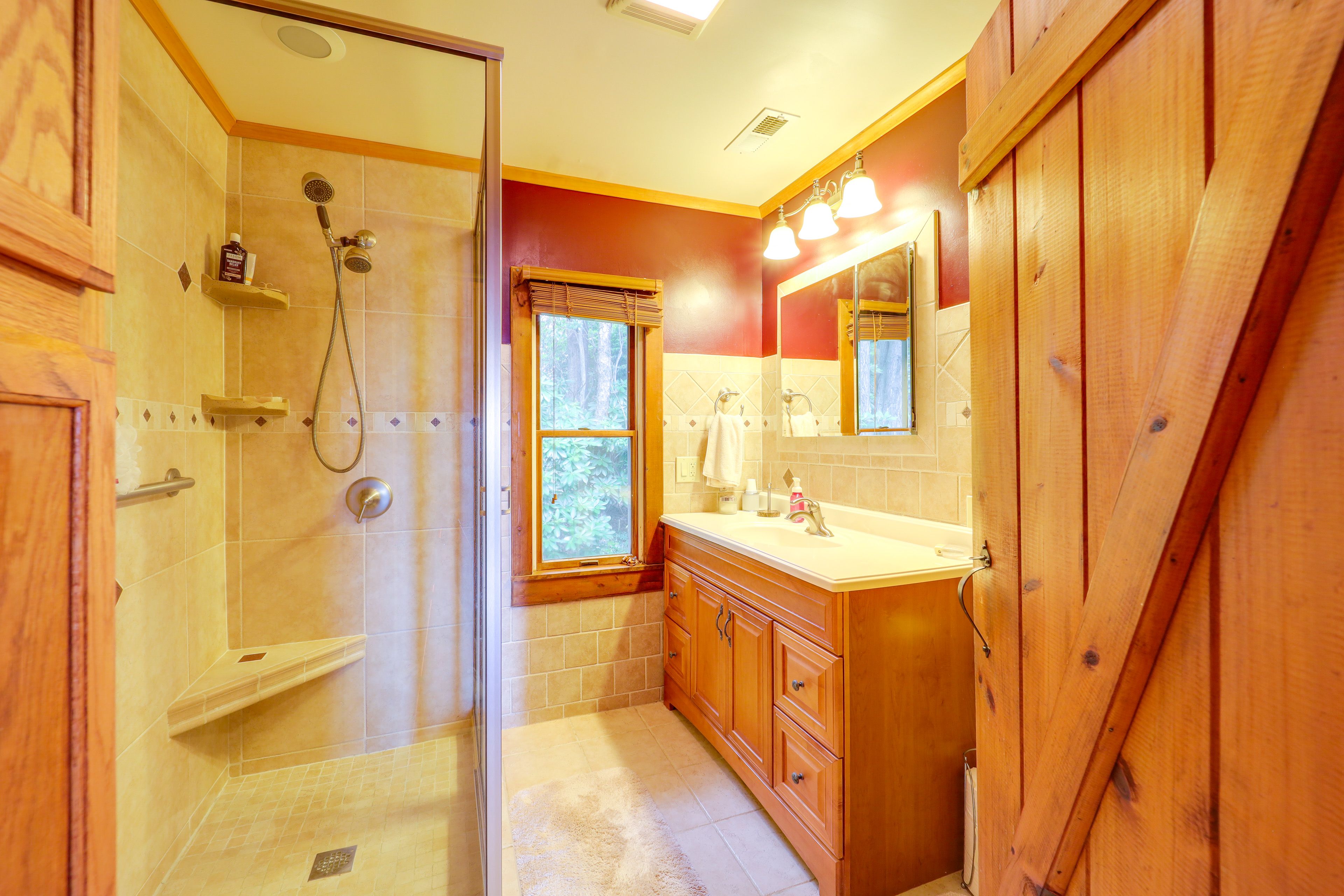 Bathroom | Towels Provided