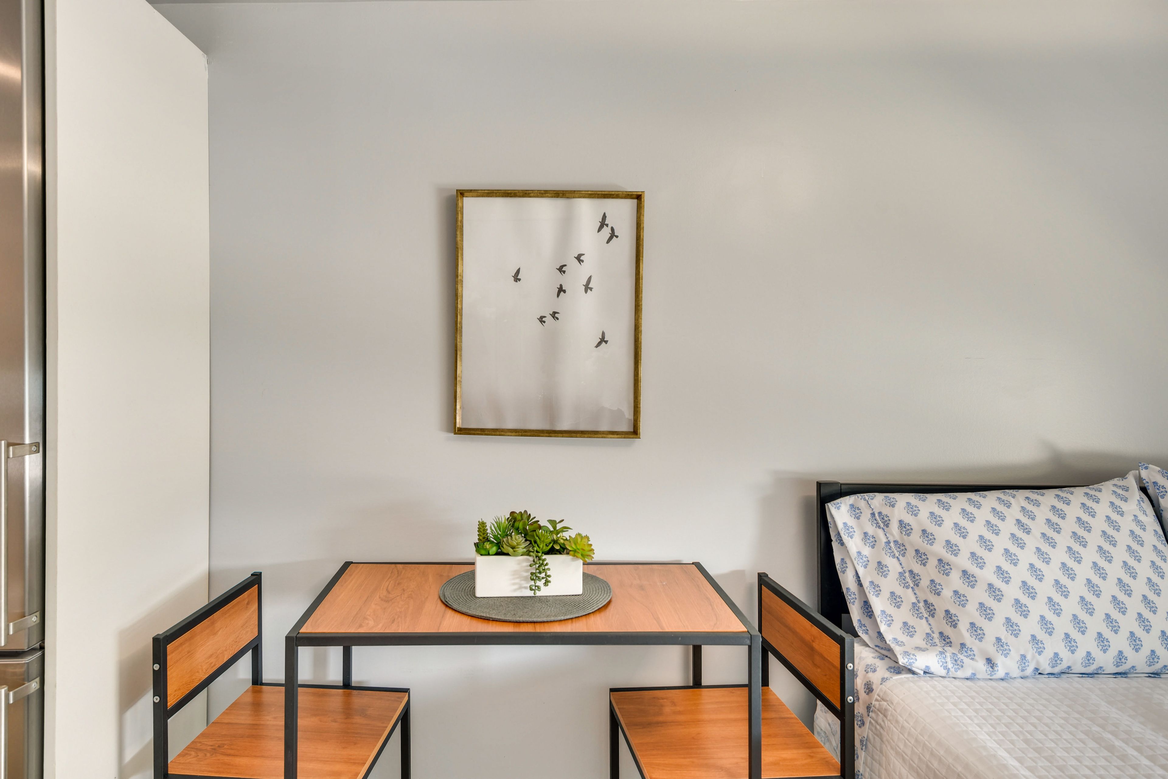 Dining Area | Dishware/Flatware