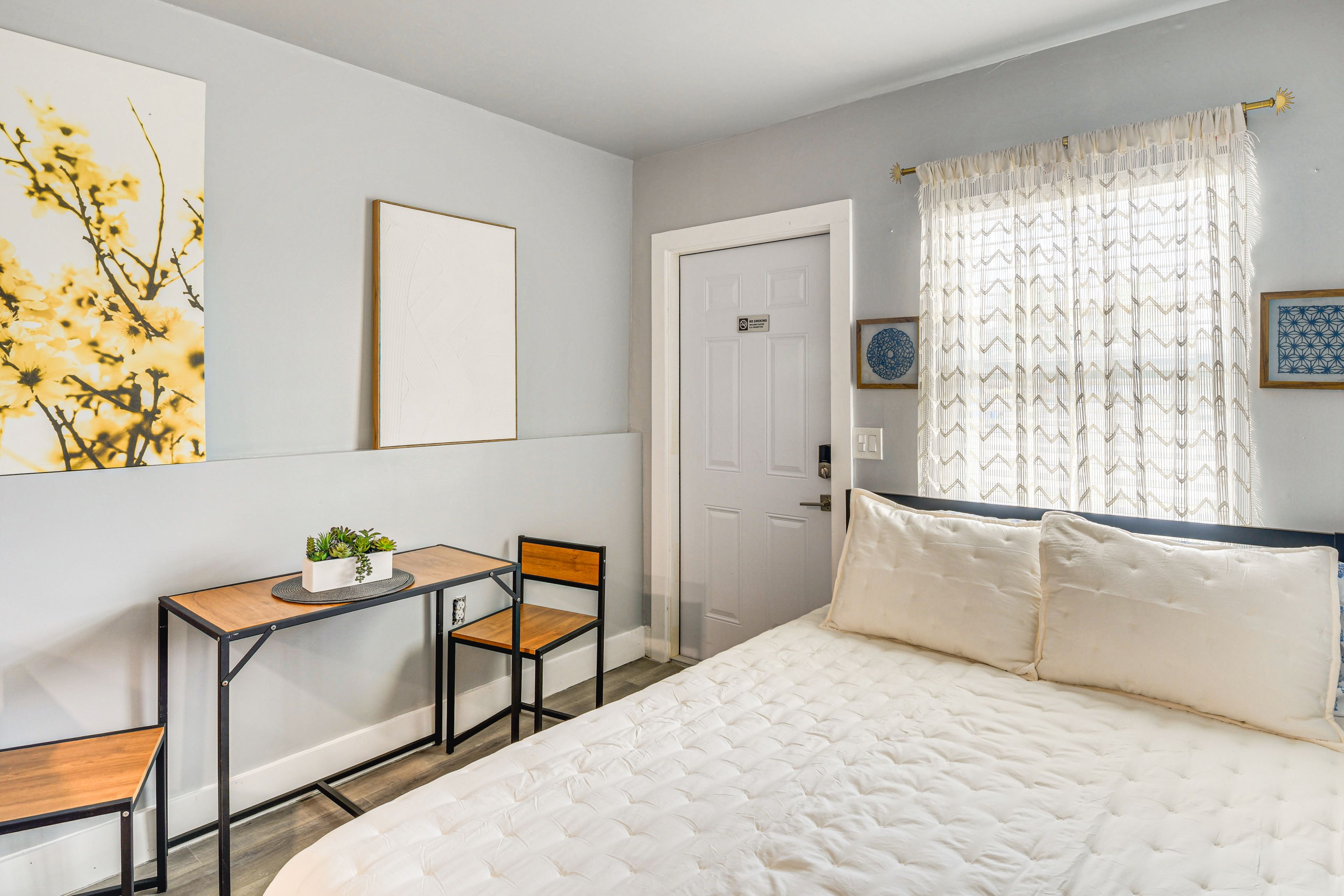 Daytona Beach Vacation Rental | Studio | 1BA | 500 Sq Ft | Step-Free Access