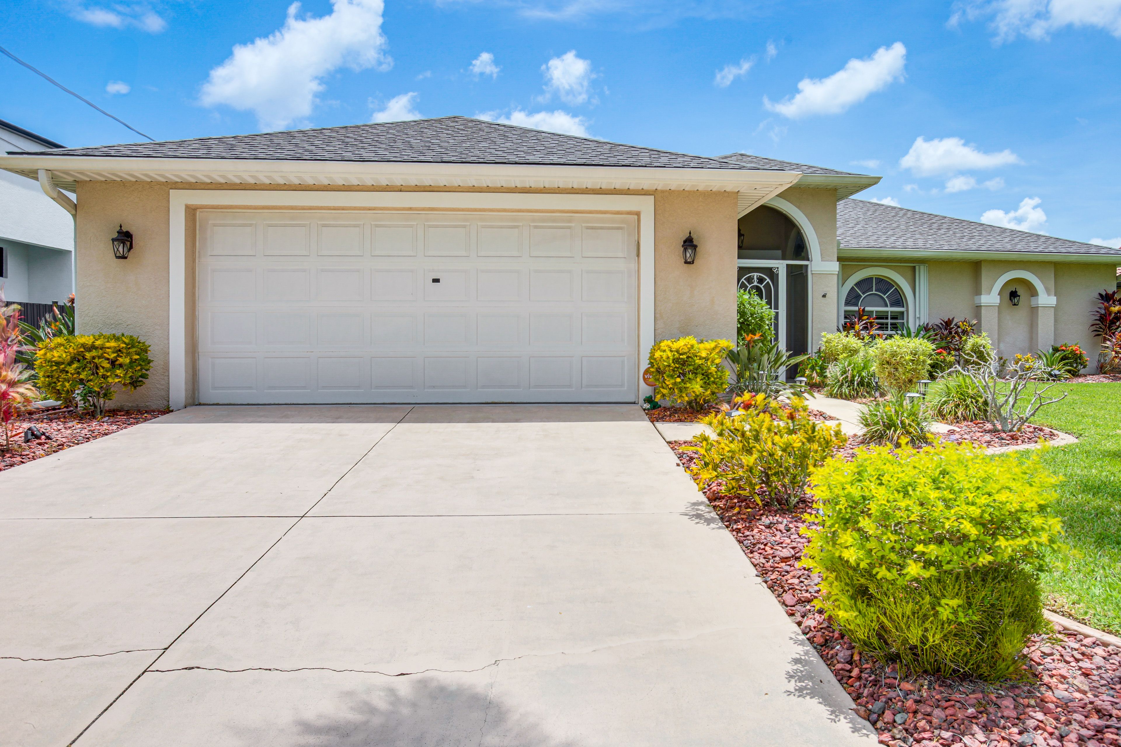 Home Exterior | Parking | Driveway (4 Vehicles)
