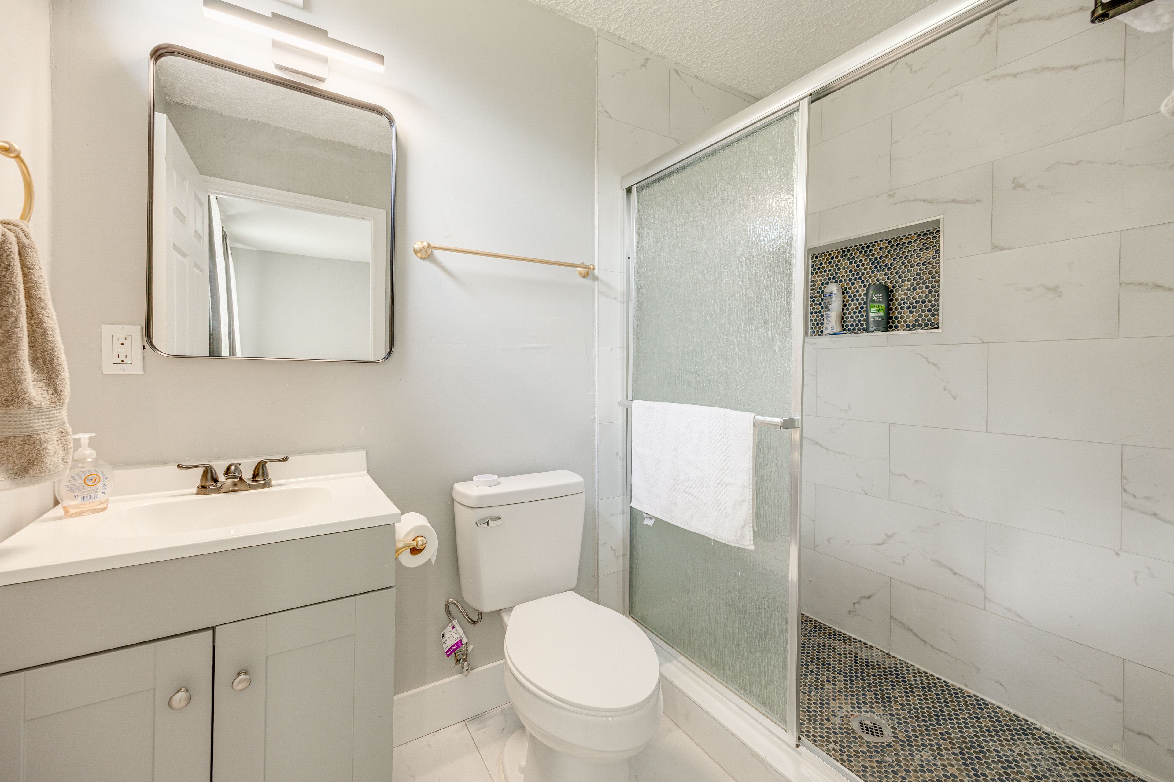 En-Suite Bathroom | Towels Provided