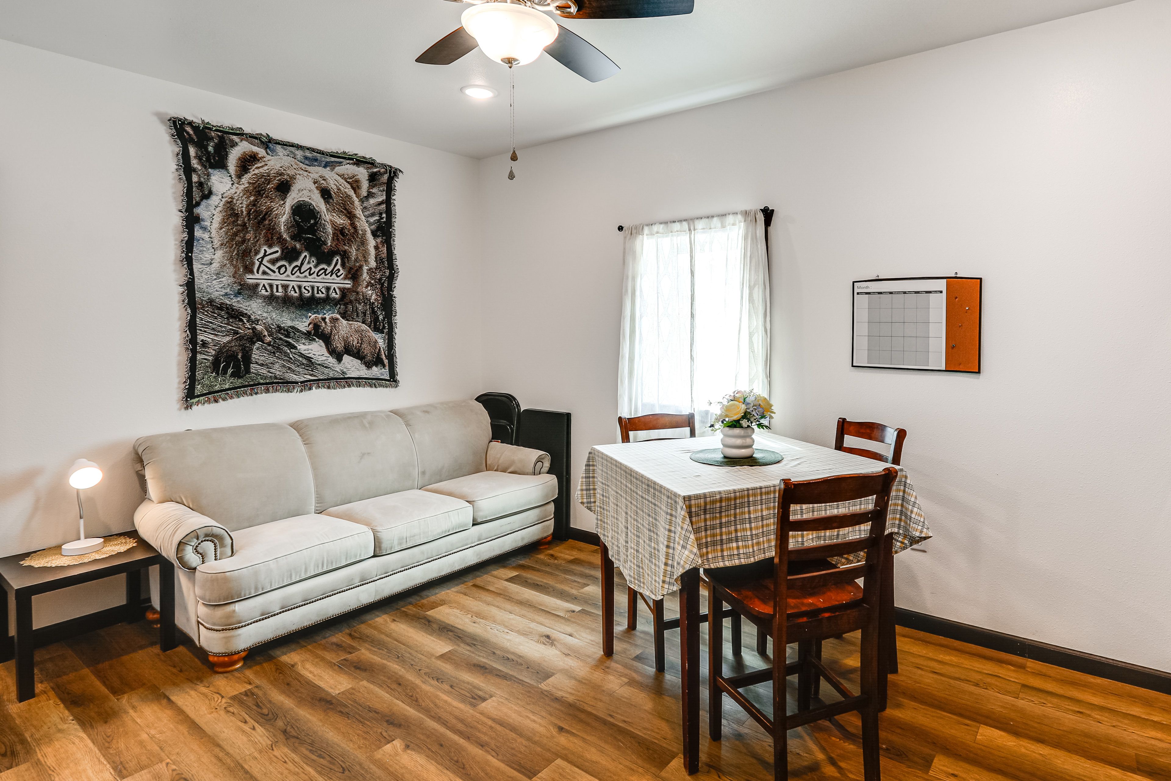 Living Room | Smart TV