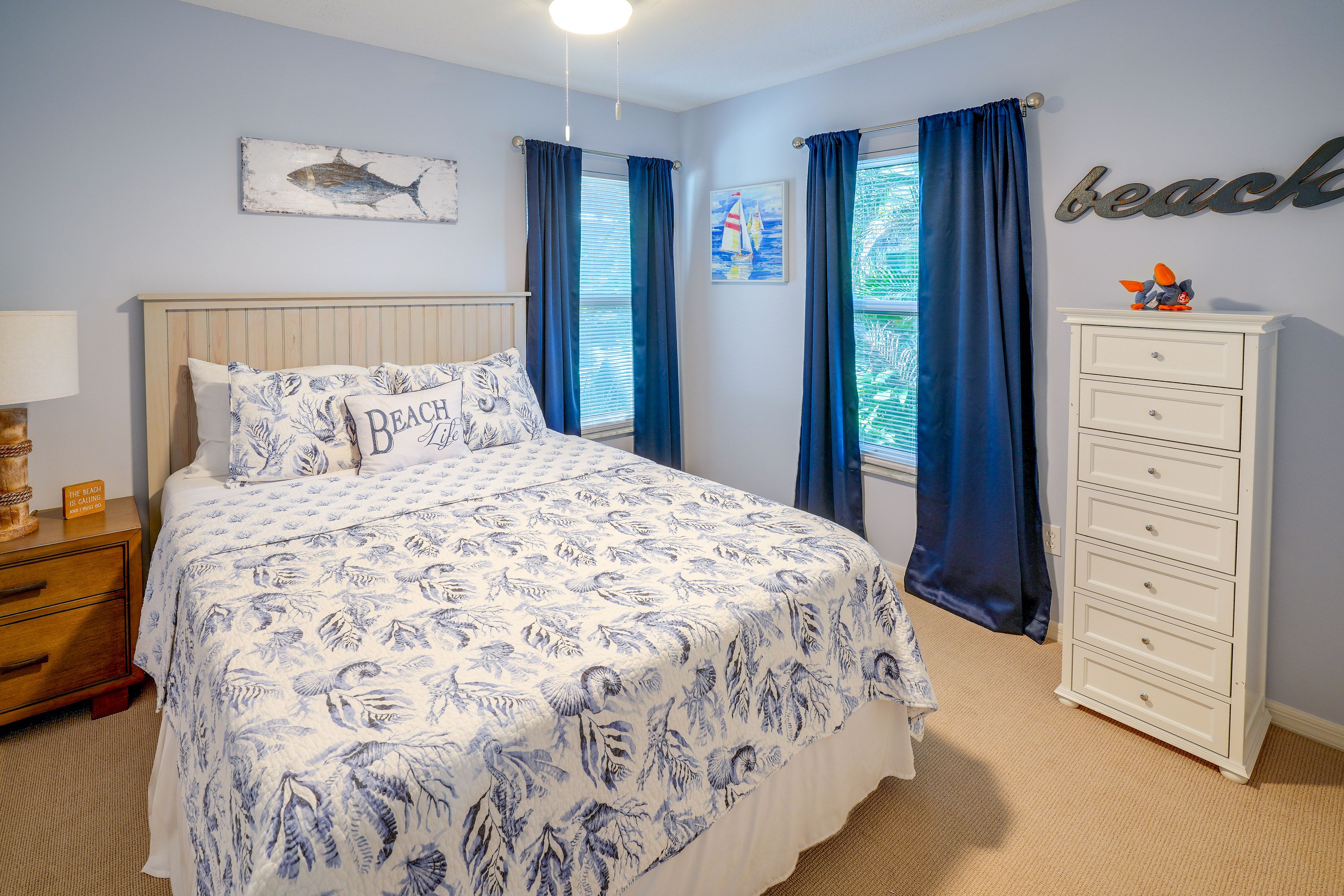 Bedroom 3 | Queen Bed