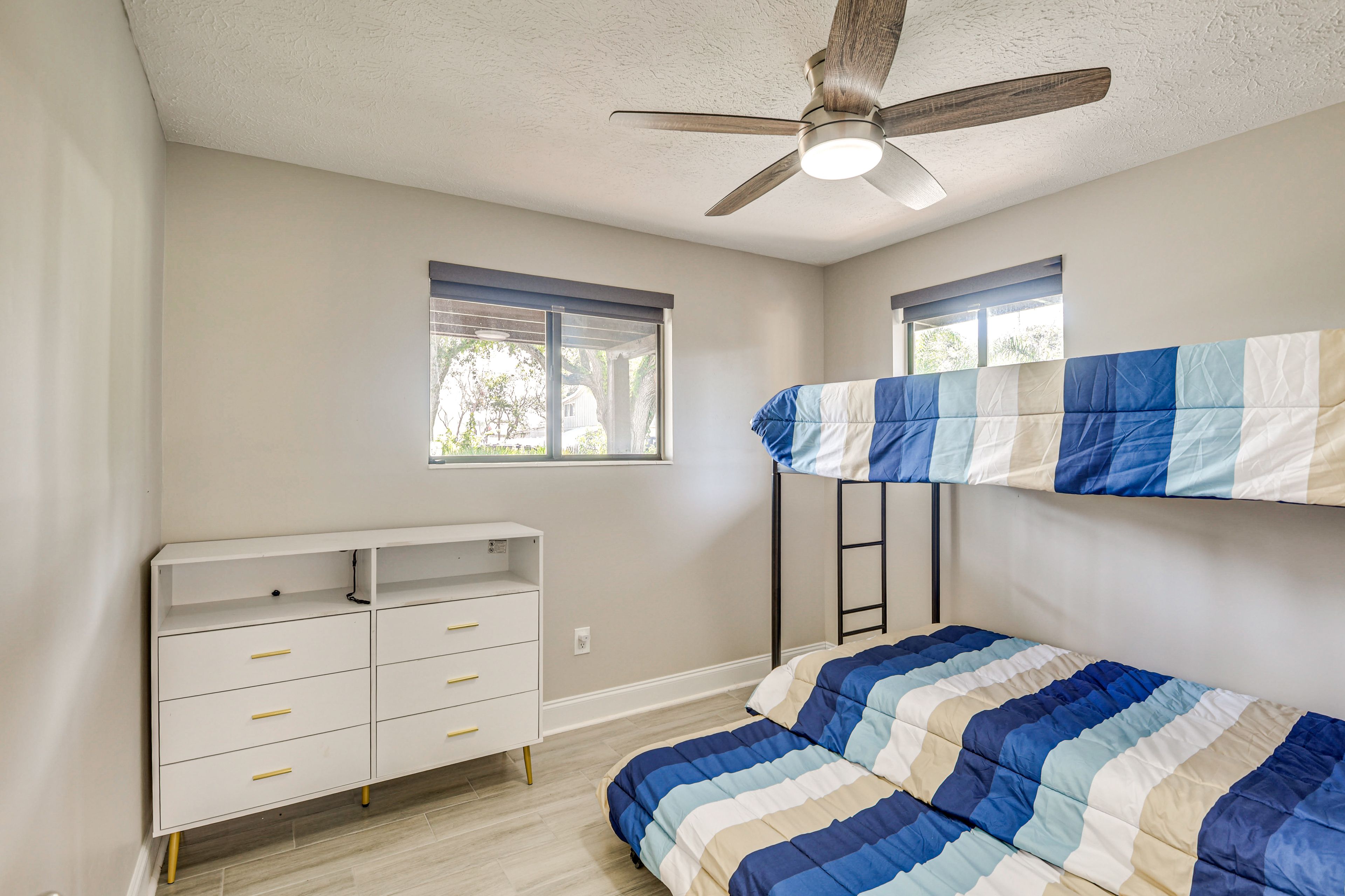 Bedroom 4 | Twin Bunk Bed w/ Twin Trundle | 1st Floor