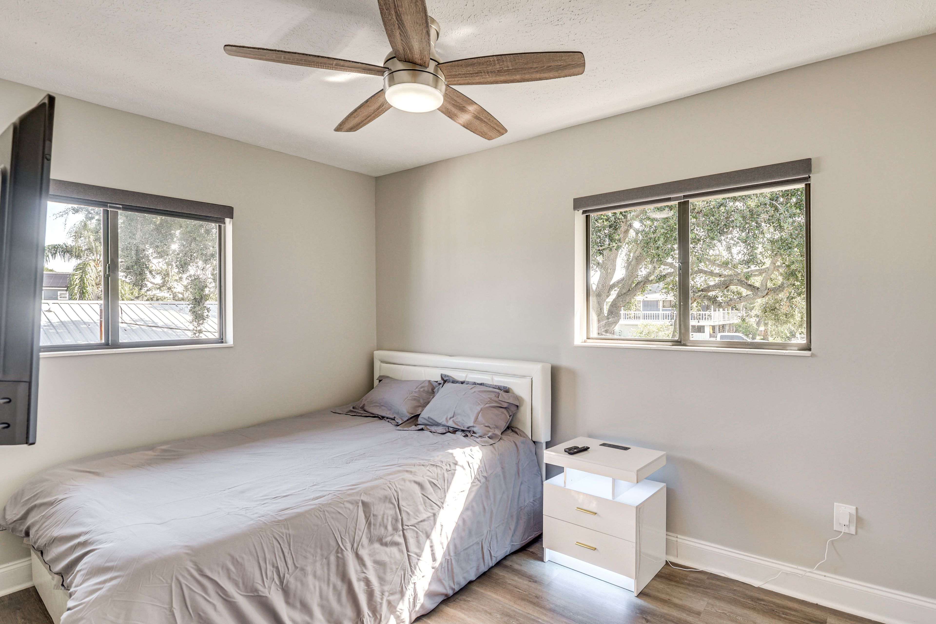 Bedroom 1 | Queen Bed | Linens Provided | 2nd Floor