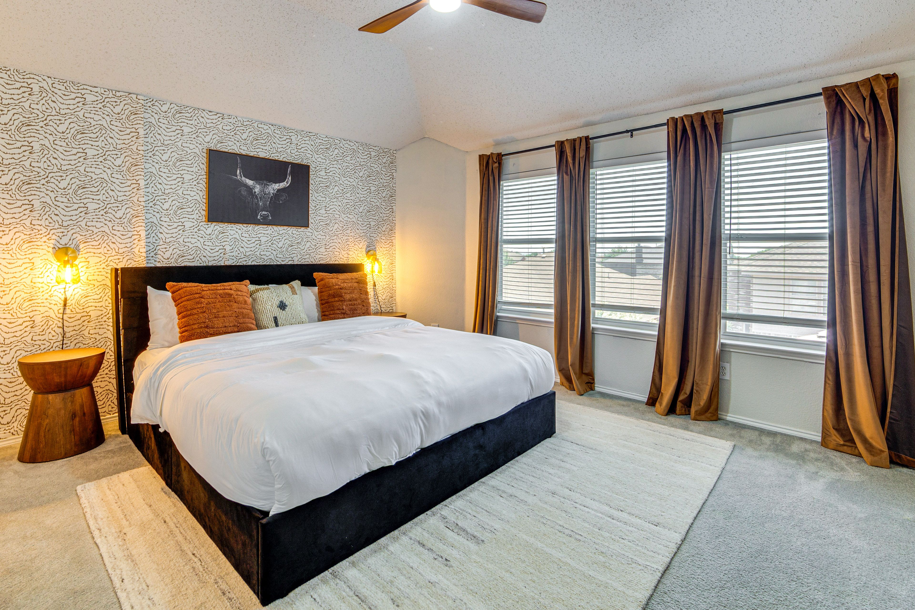 Bedroom 2 | 2nd Floor | King Bed | Smart TV