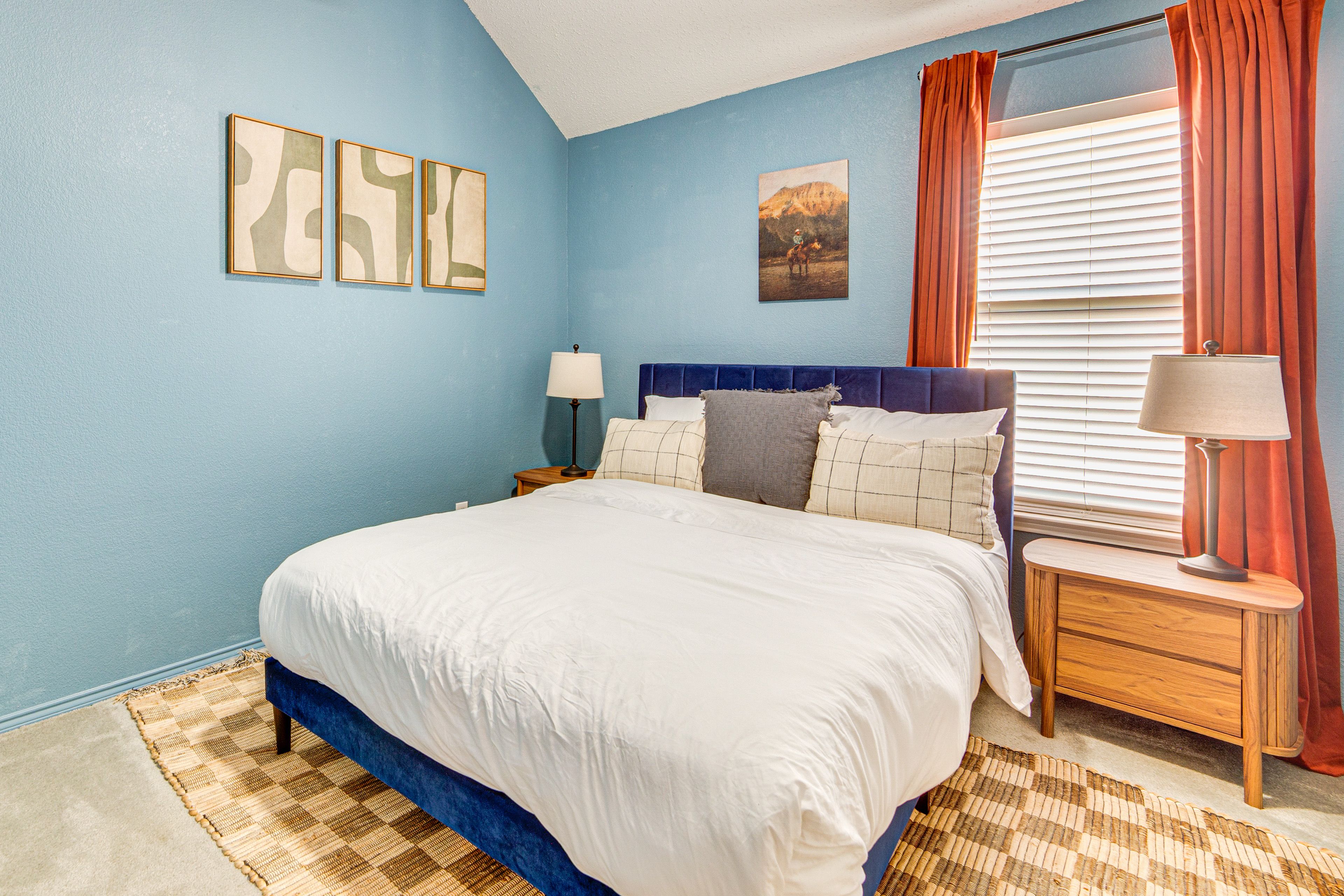 Bedroom 3 | 2nd Floor | Queen Bed