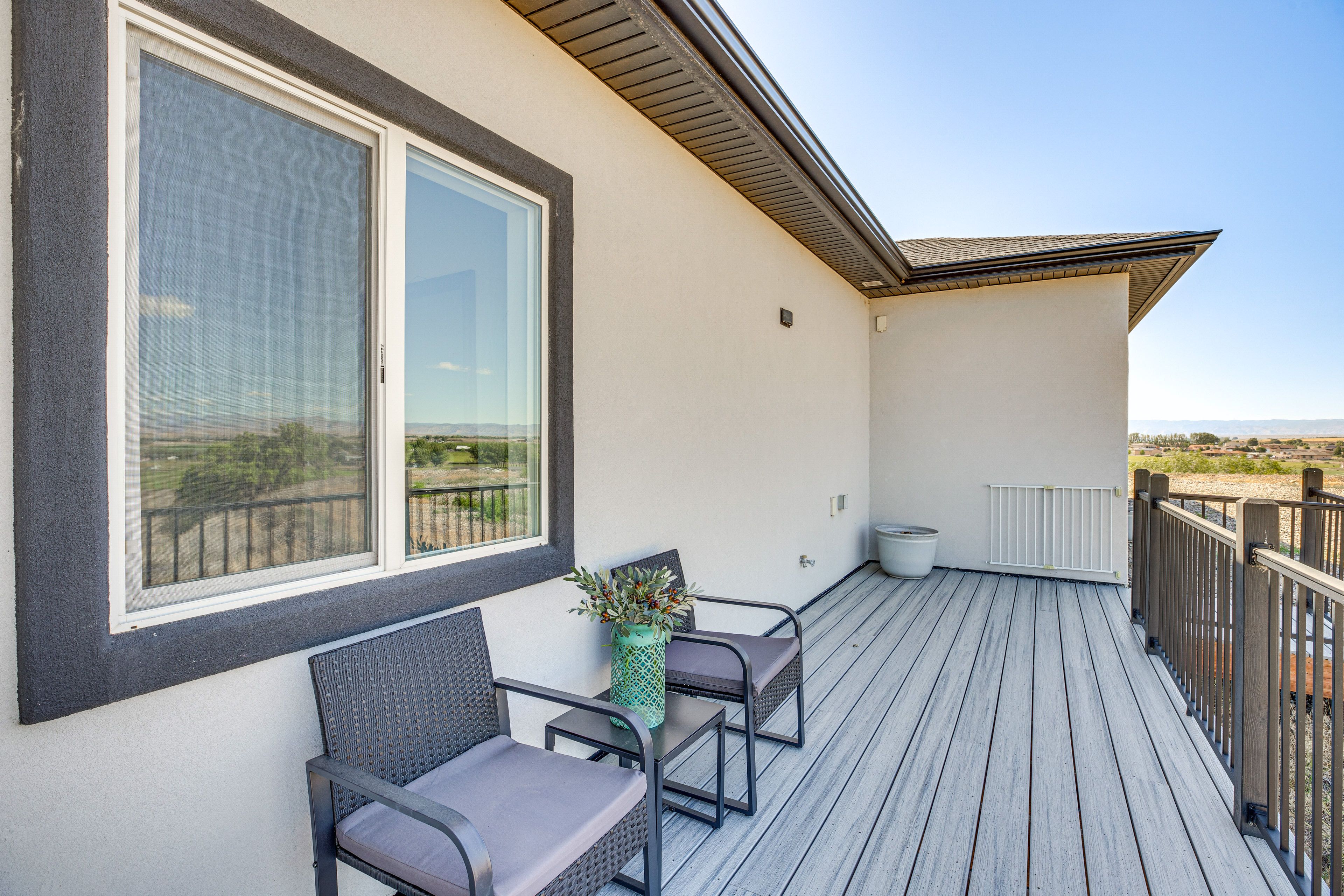 Deck | Red Rock Views