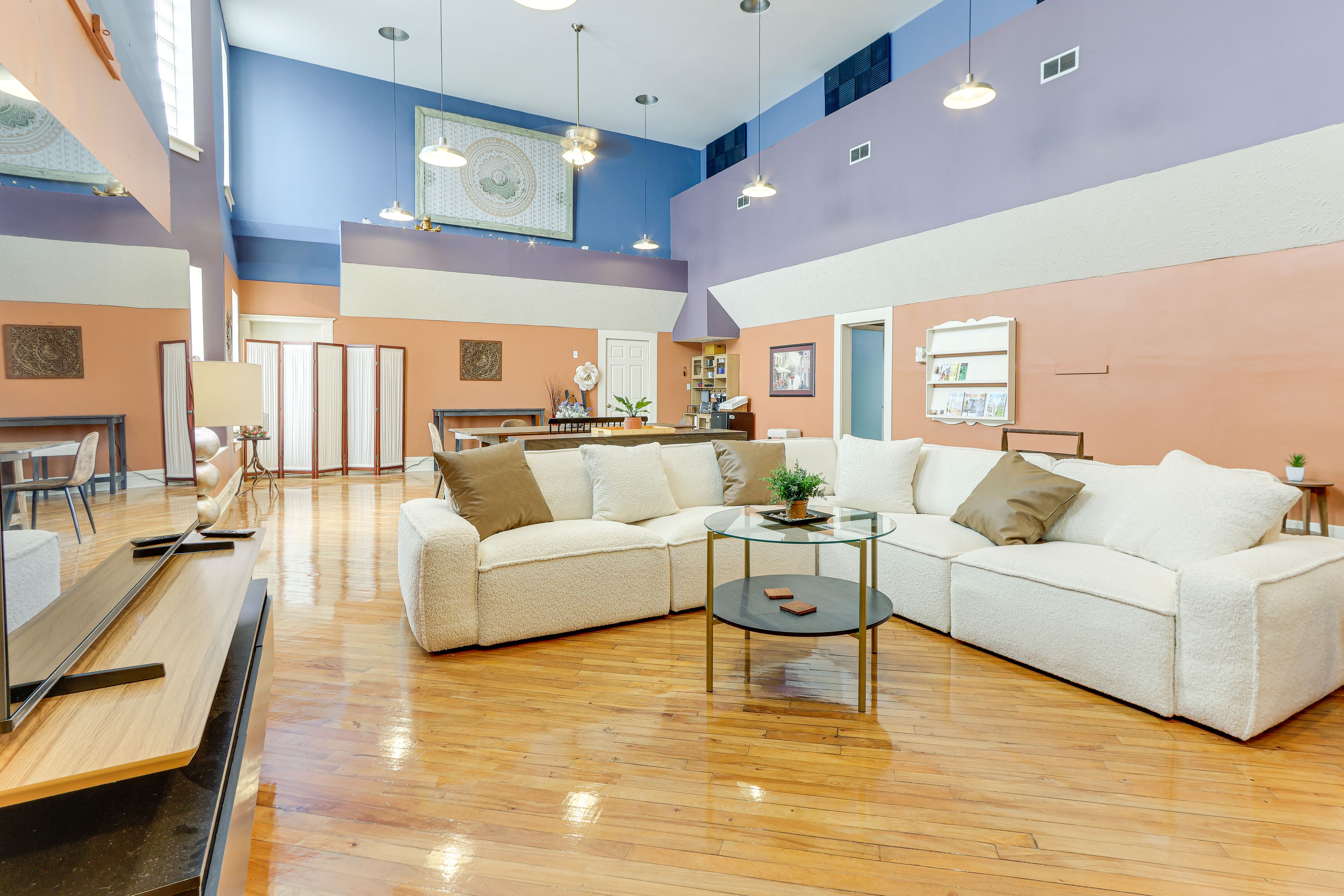 Living Room | Smart TV