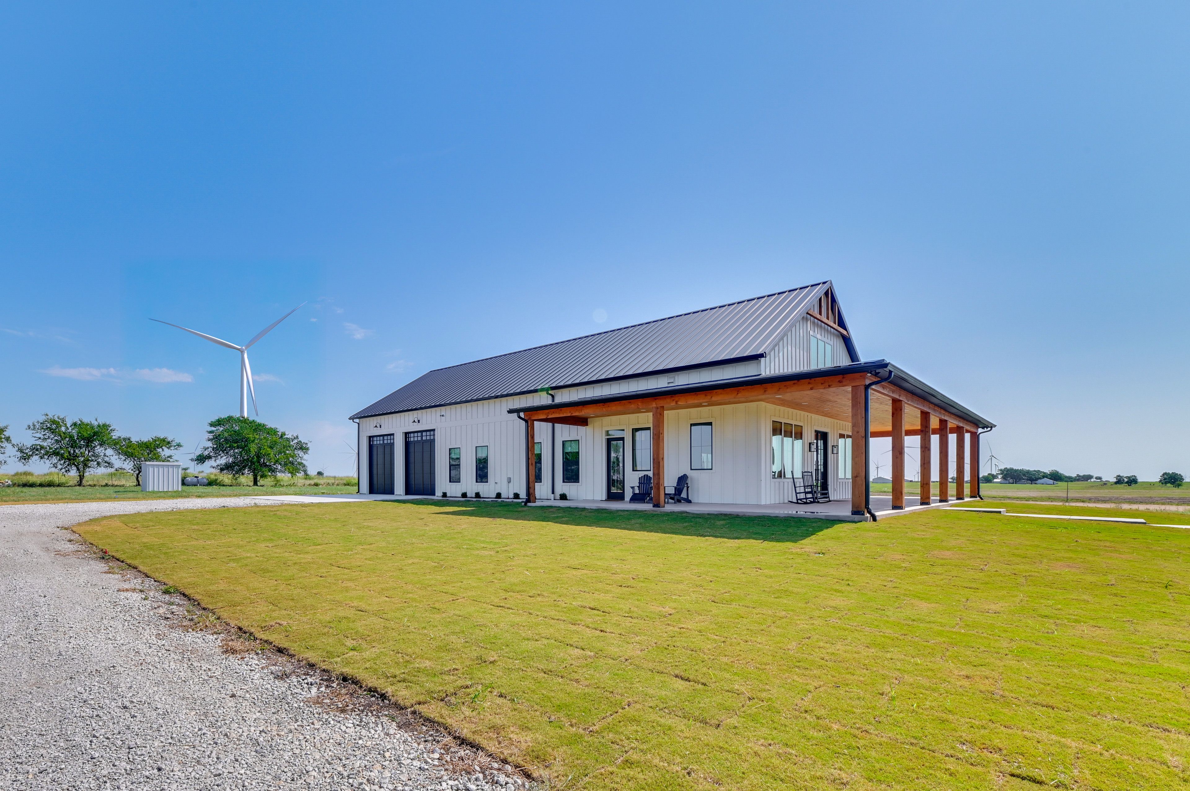 Parking | Driveway (6 Vehicles)