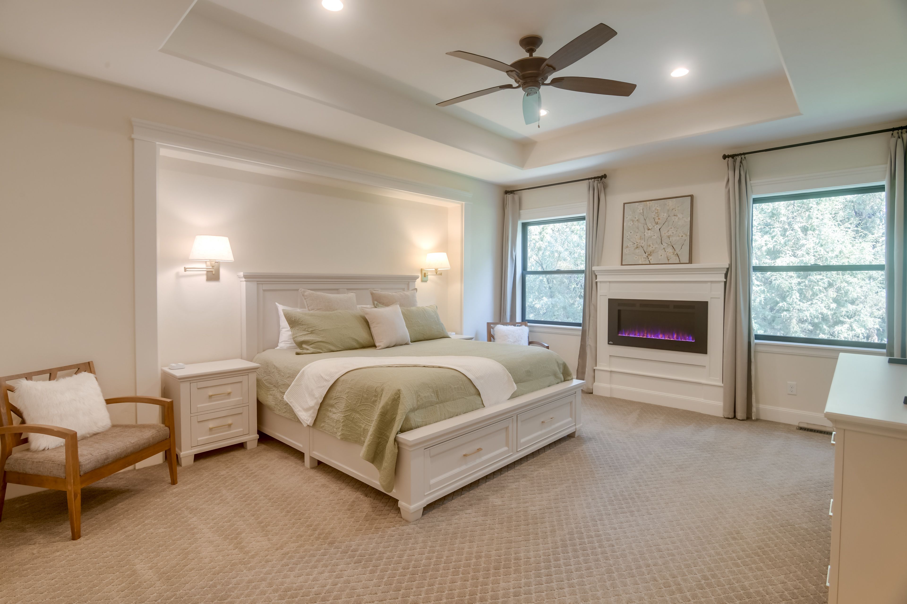 Bedroom 2 | King Bed | Linens | 2nd Floor