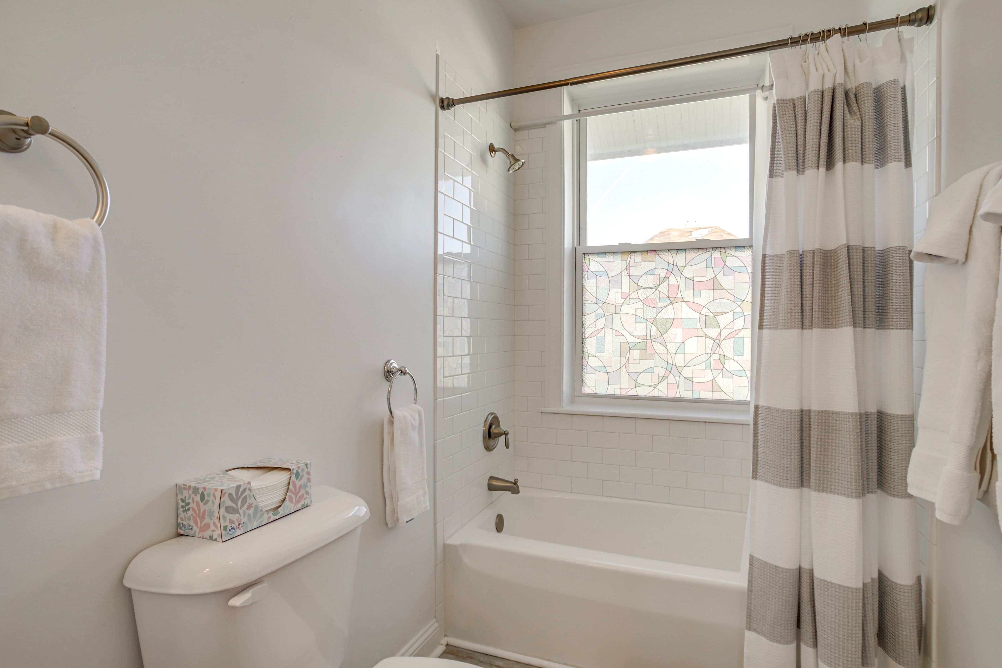 Full Bath | 1st Floor