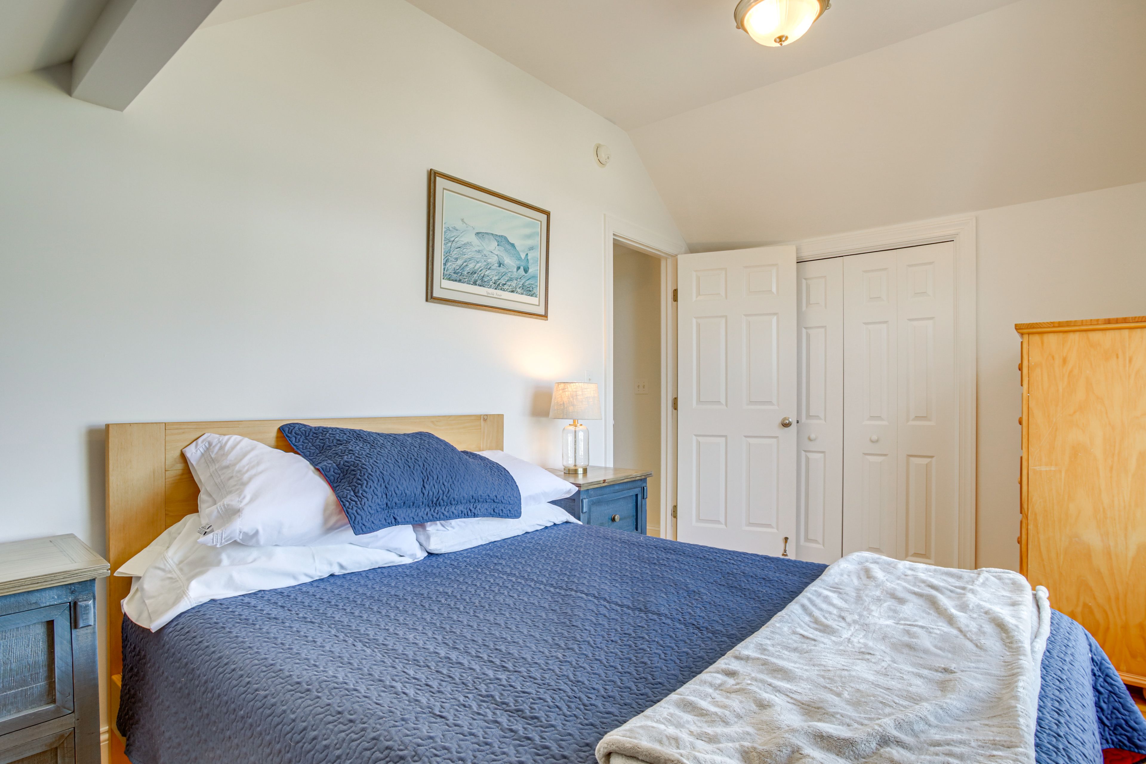 Bedroom 2 | Queen Bed | 2nd Floor