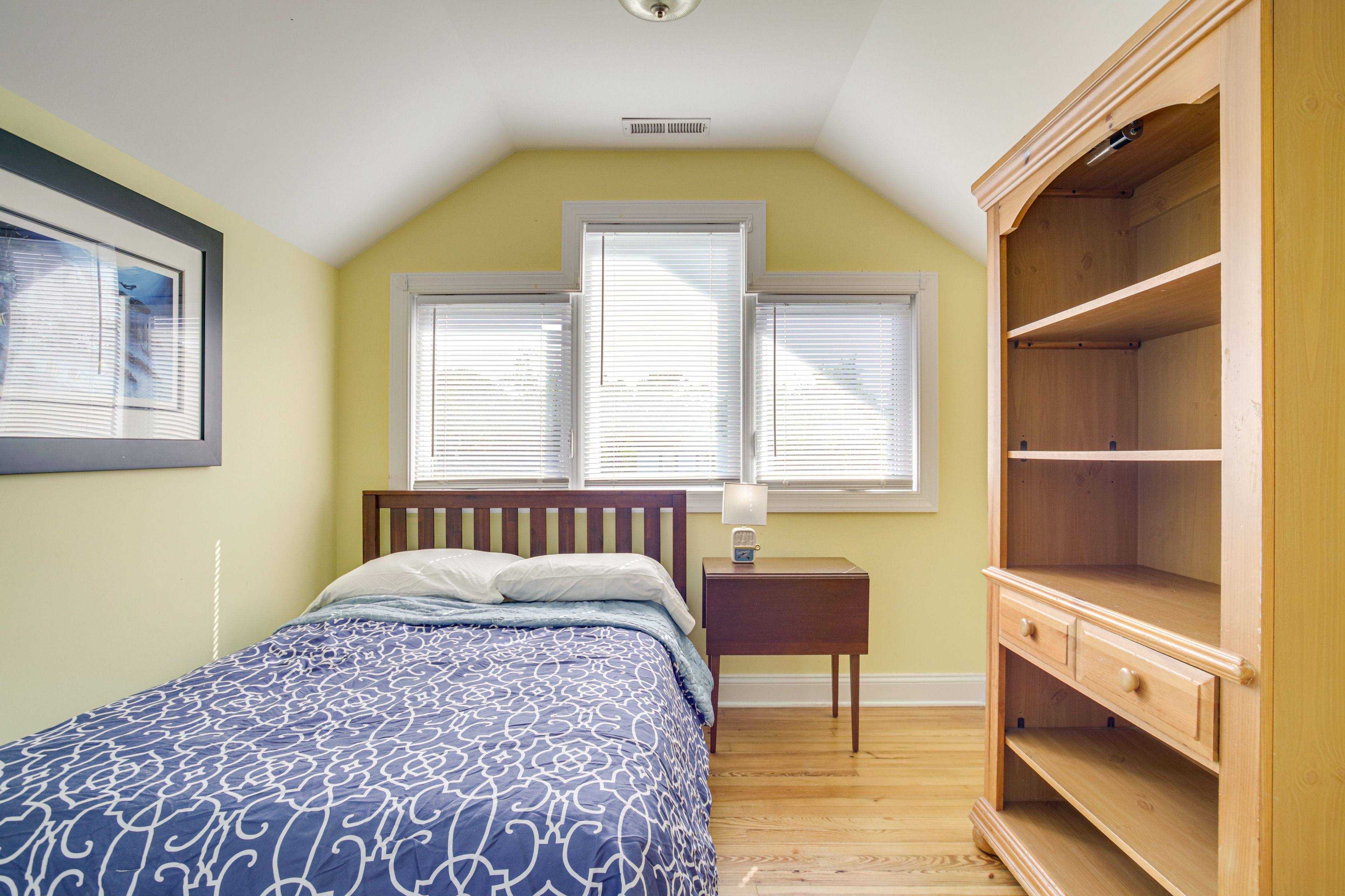 Bedroom 3 | Full Bed | 2nd Floor