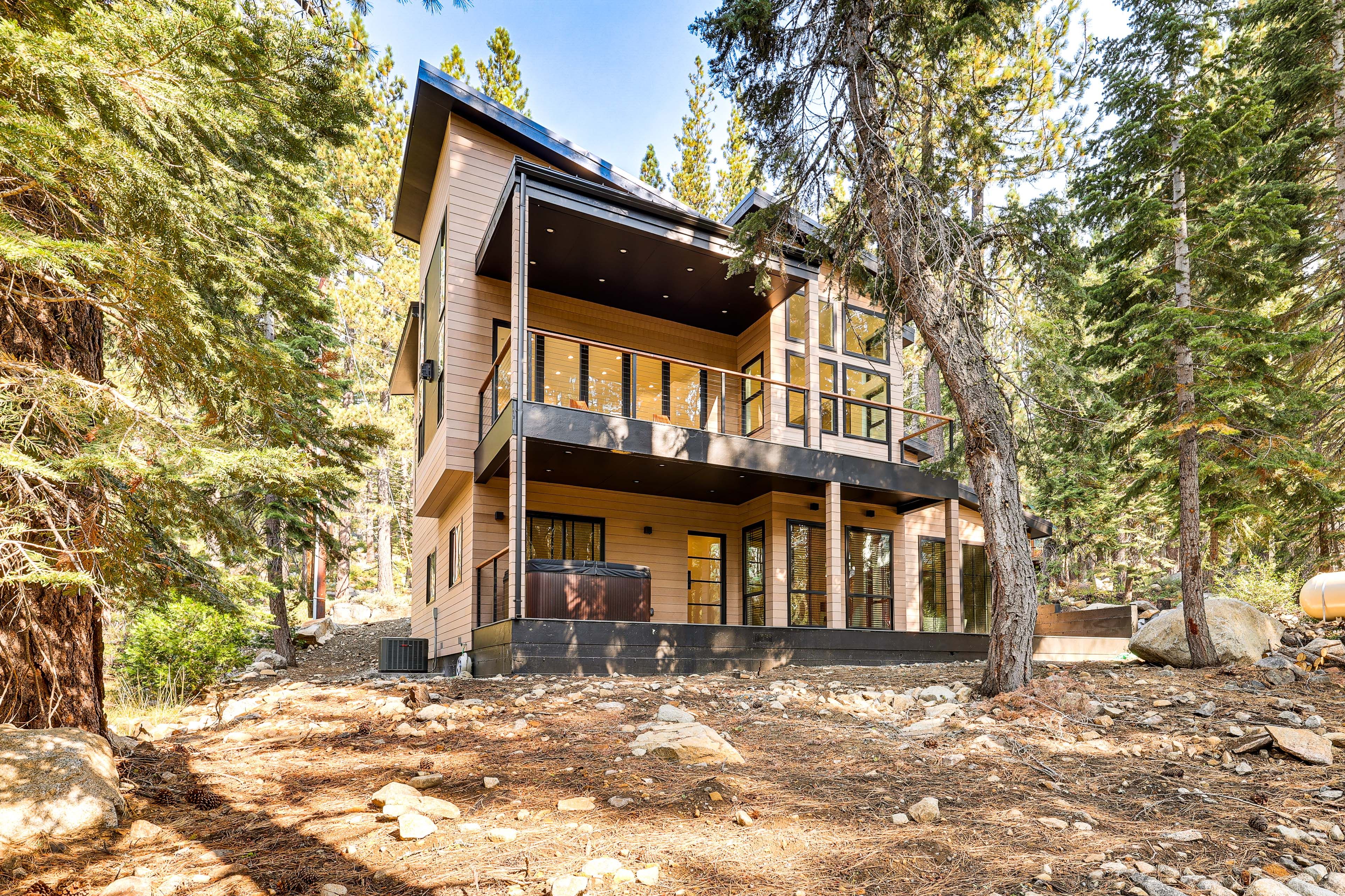 Soda Springs Vacation Rental | 3BR | 2.5BA | 2,000 Sq Ft | 4 Steps to Enter
