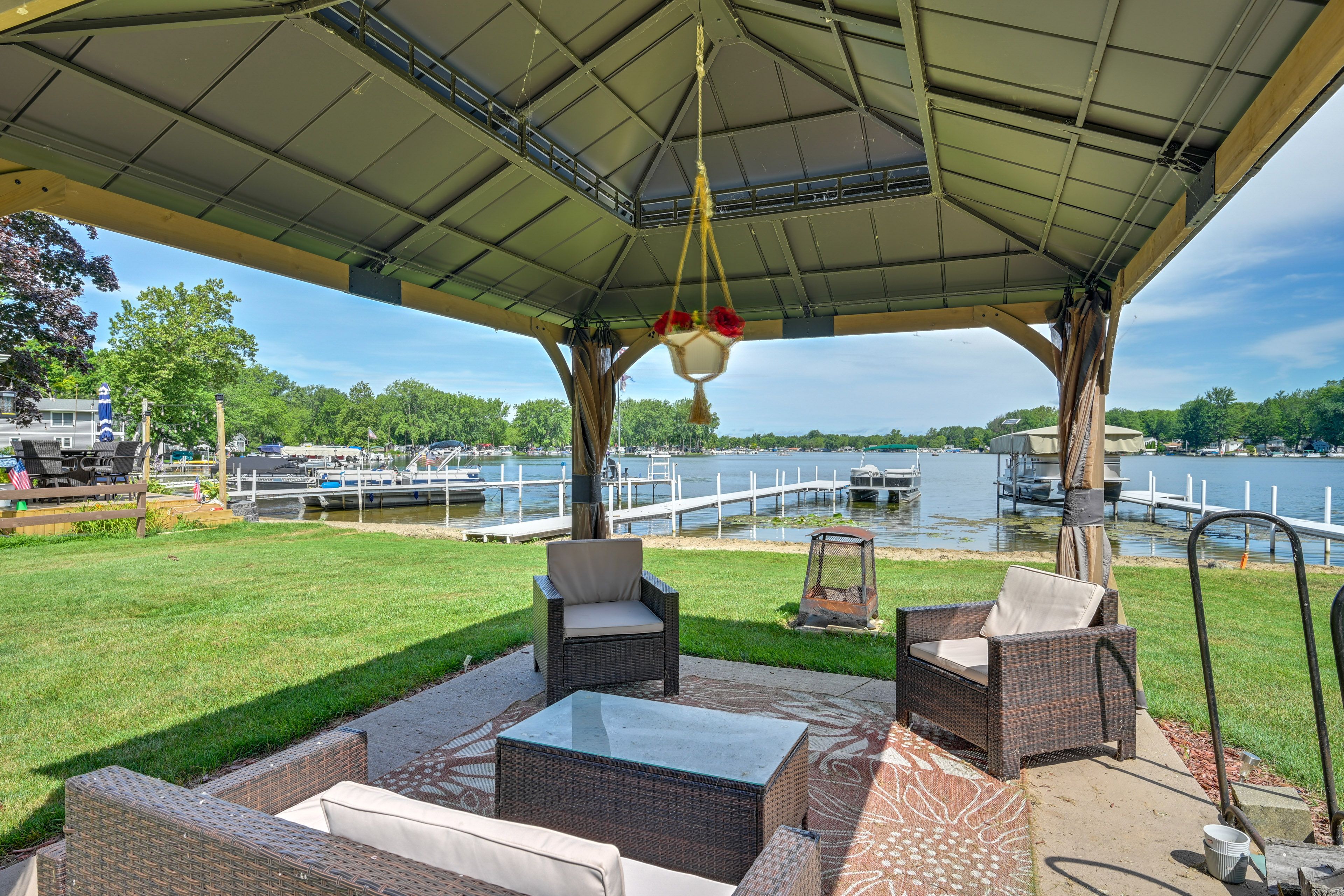 Gazebo | Wood-Burning Fire Pit