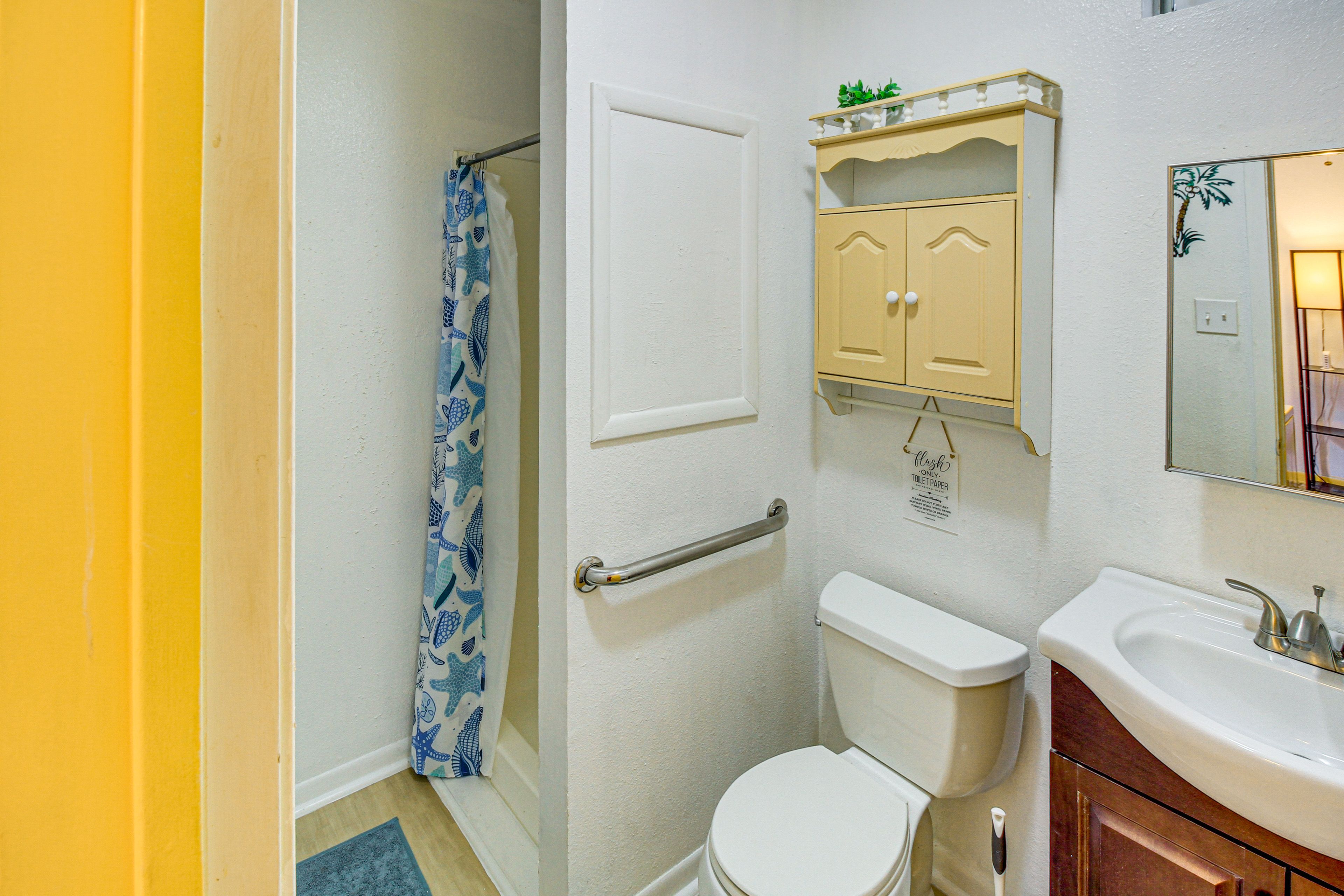 Full Bathroom