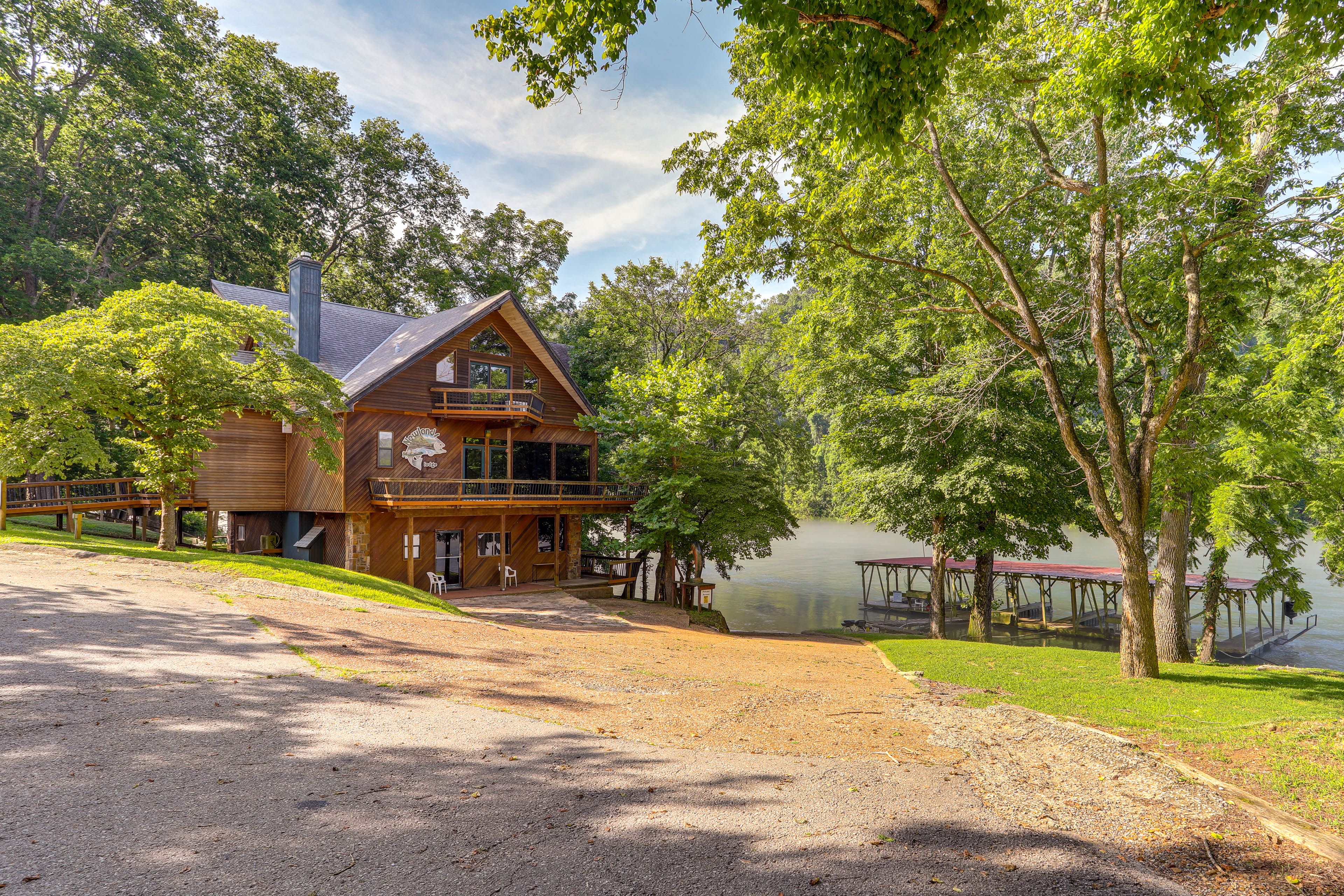 Community Amenities | Boat Ramp & Dock