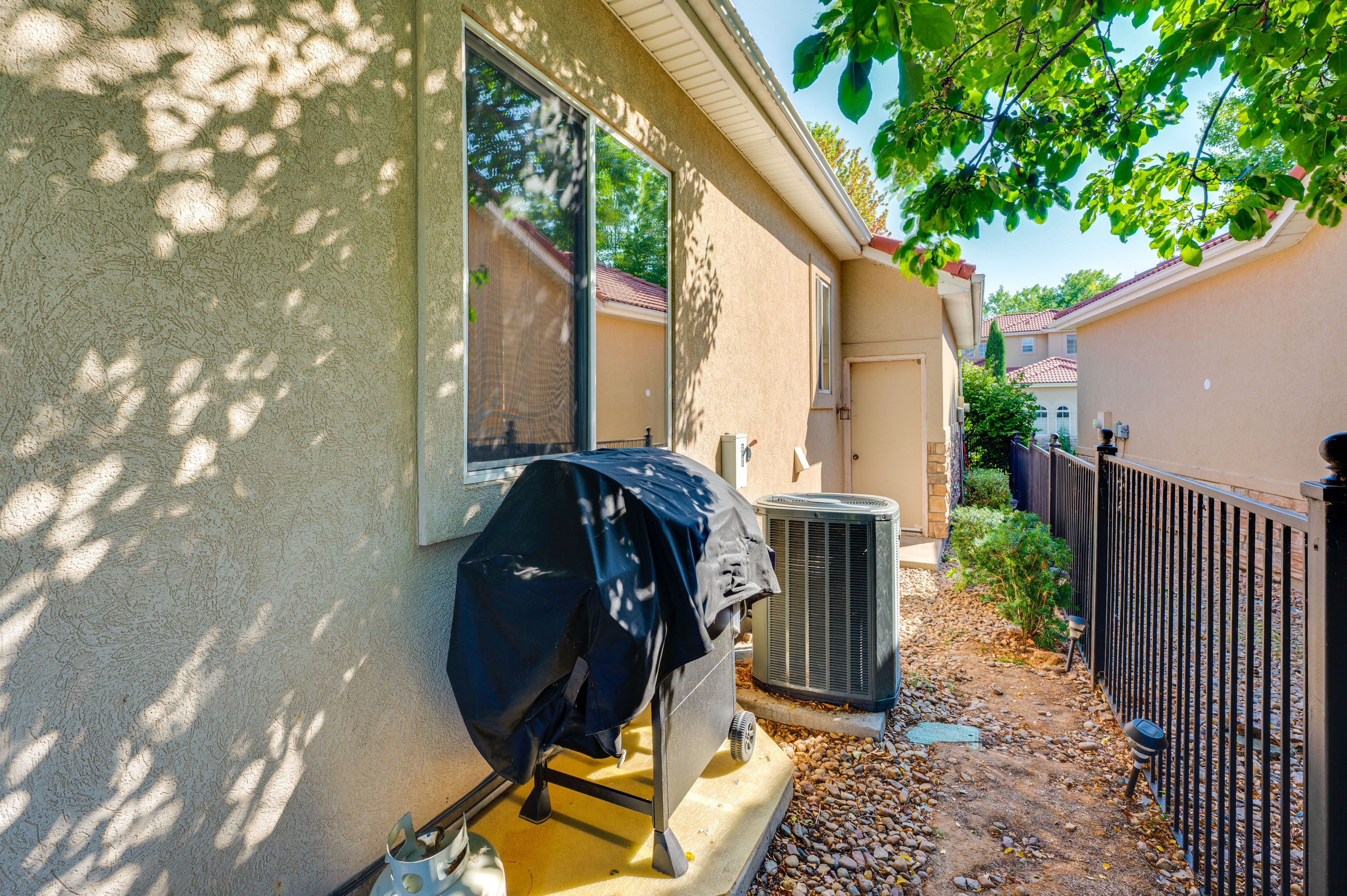 Outdoor Living Space | Gas Grill | Dining Set | Access From Living Room