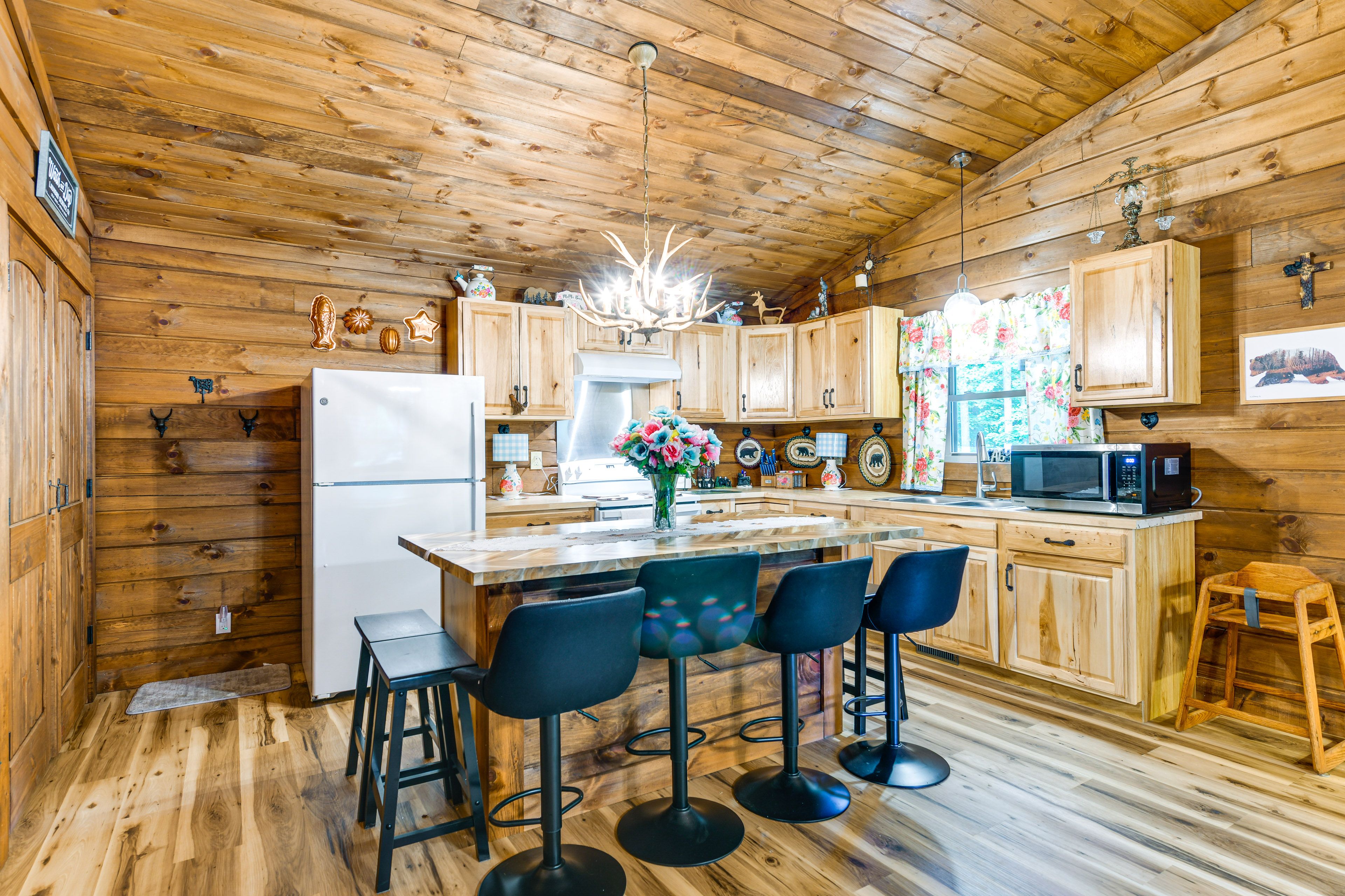 Kitchen | Drip & Keurig Coffee Makers