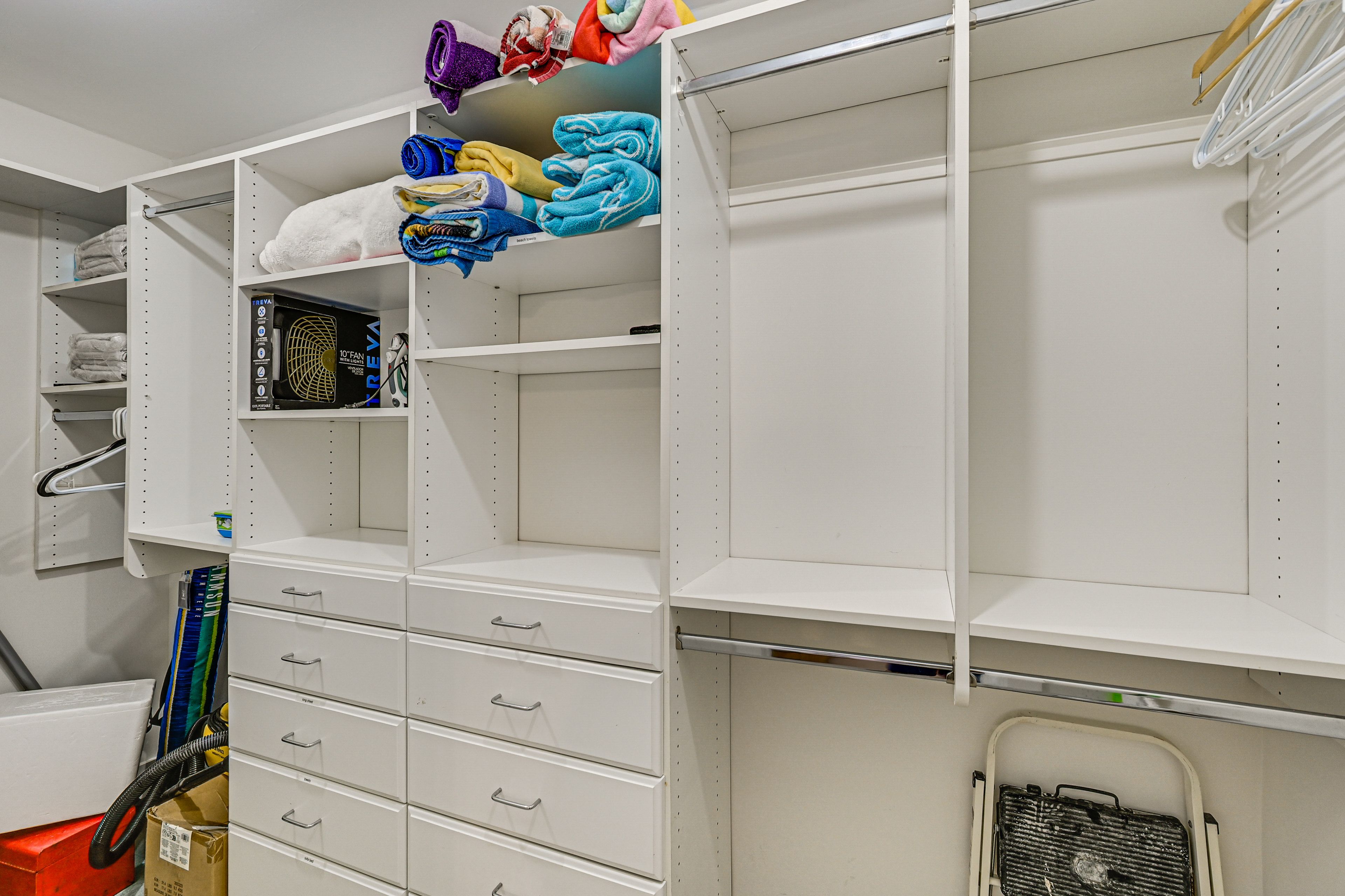 Walk-In Closet | Beach Towels