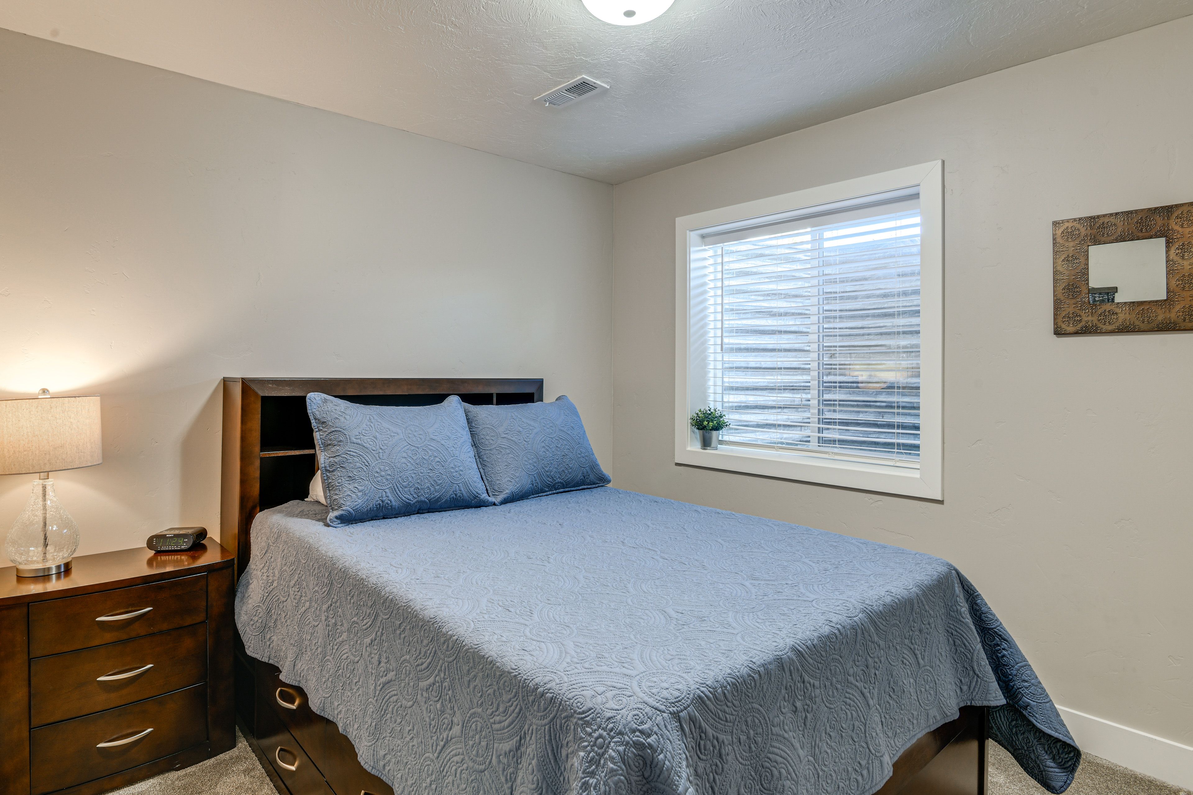 Bedroom 4 | Full Bed | Lower Level