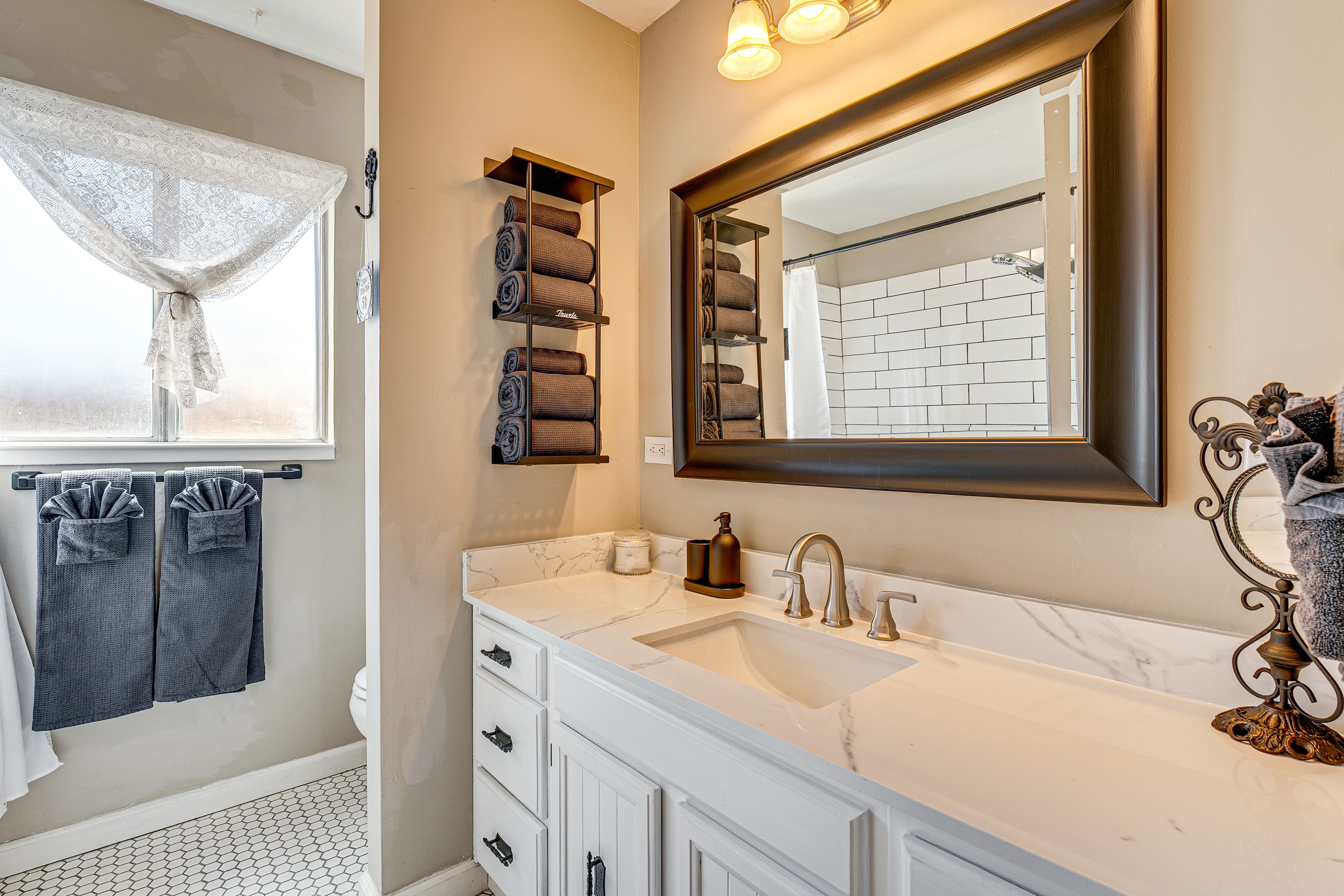 Bathroom | Towels Provided