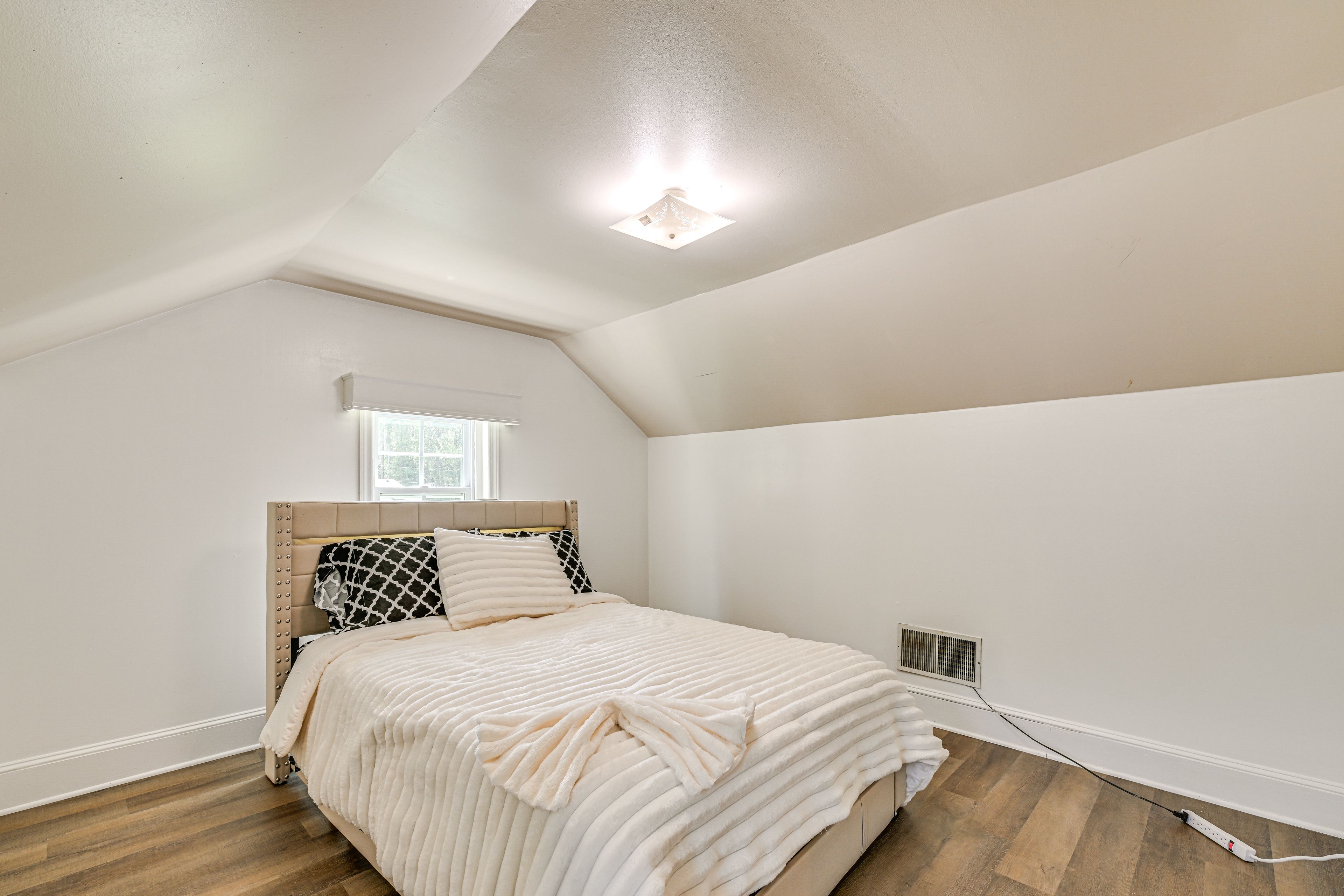 Bedroom 4 | 2nd Floor | Full Bed
