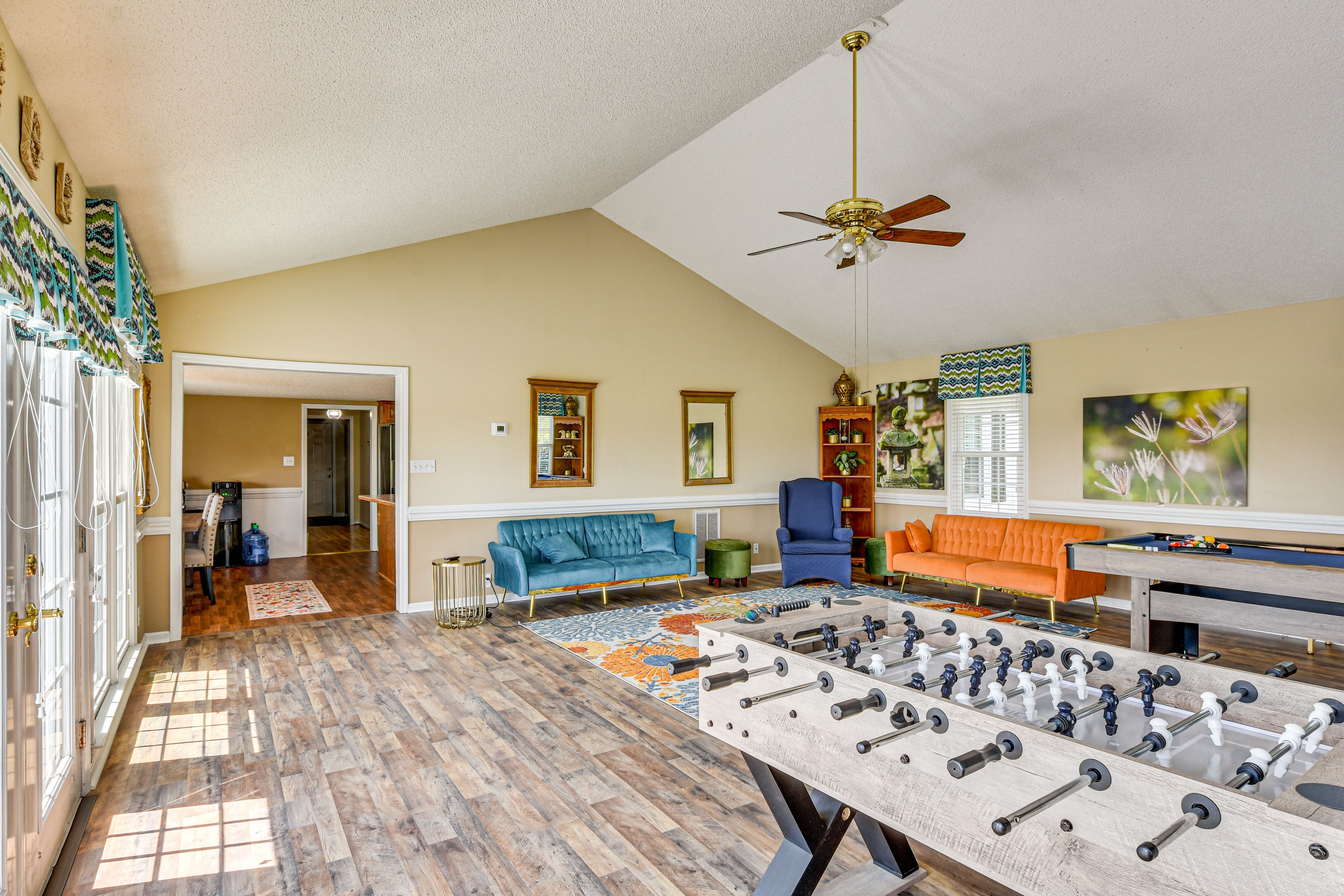 Great Room | Pool Table | Foosball | Central A/C & Heat | 1st Floor