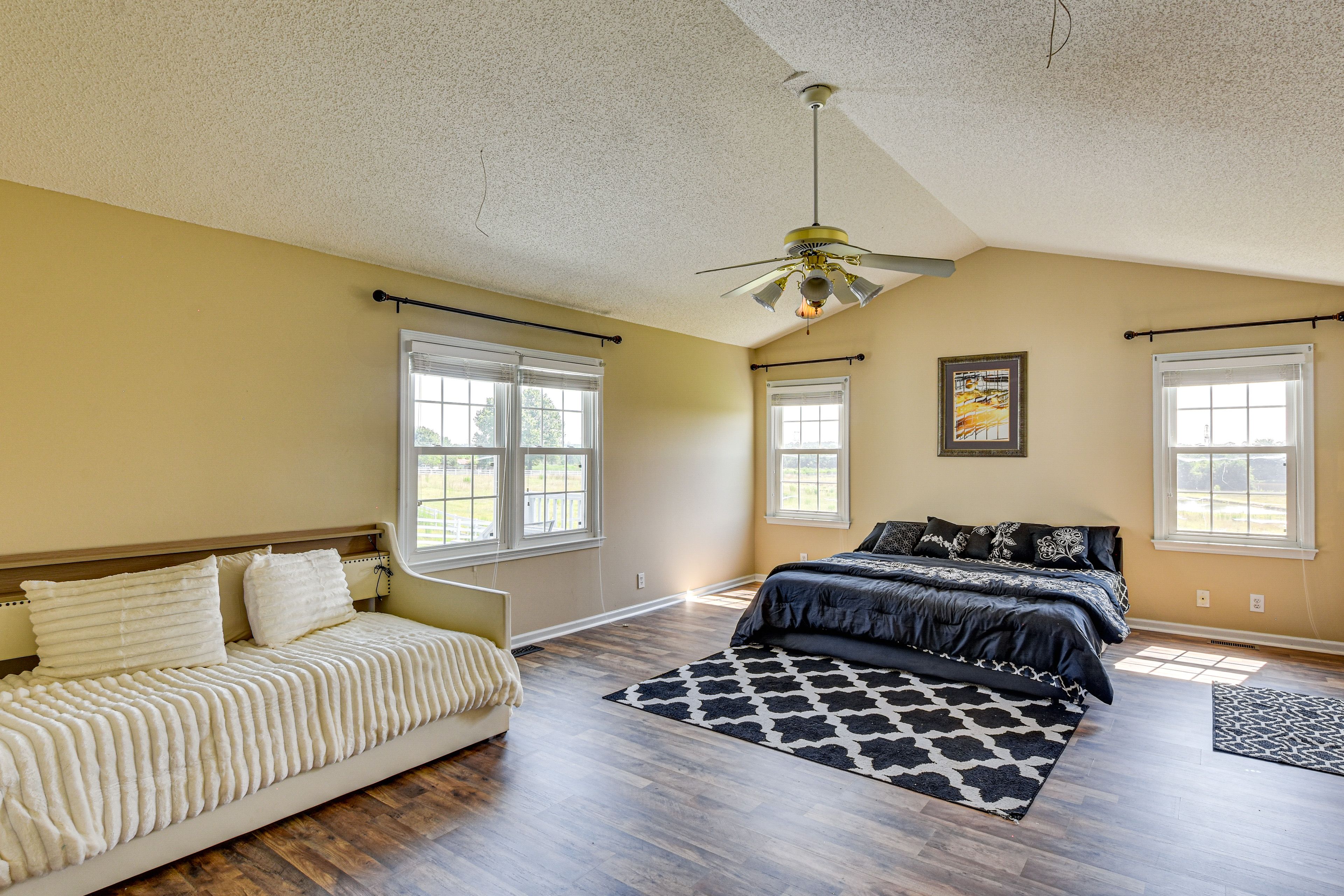 Bedroom 1 | King Bed | Twin Daybed w/ Twin Trundle | 1st Floor