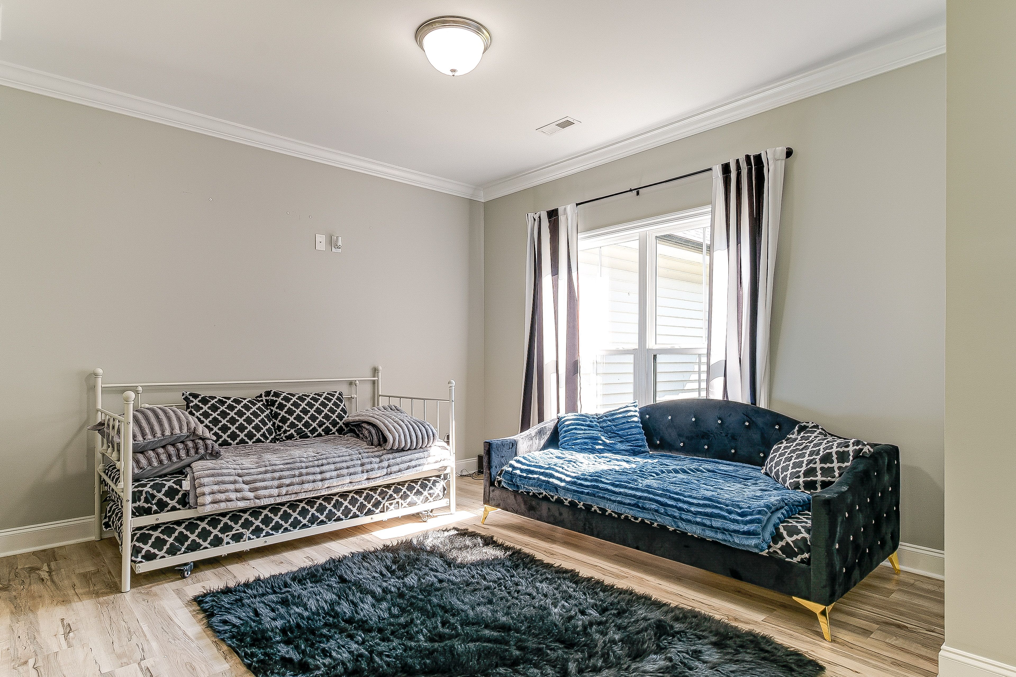 Nook | Twin Daybed w/ Twin Trundle | Twin Daybed