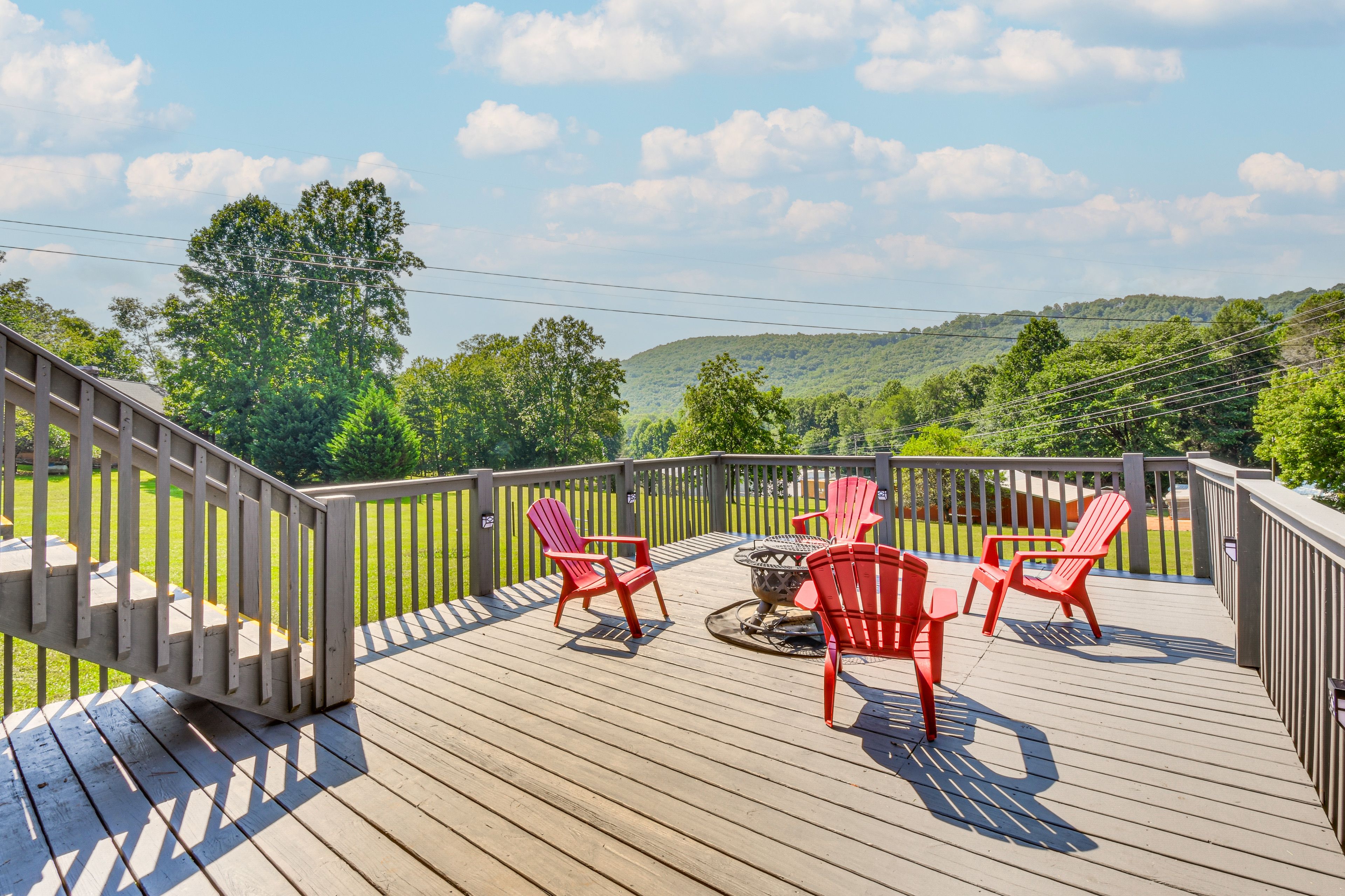 Deck | Wood-Burning Fire Pit