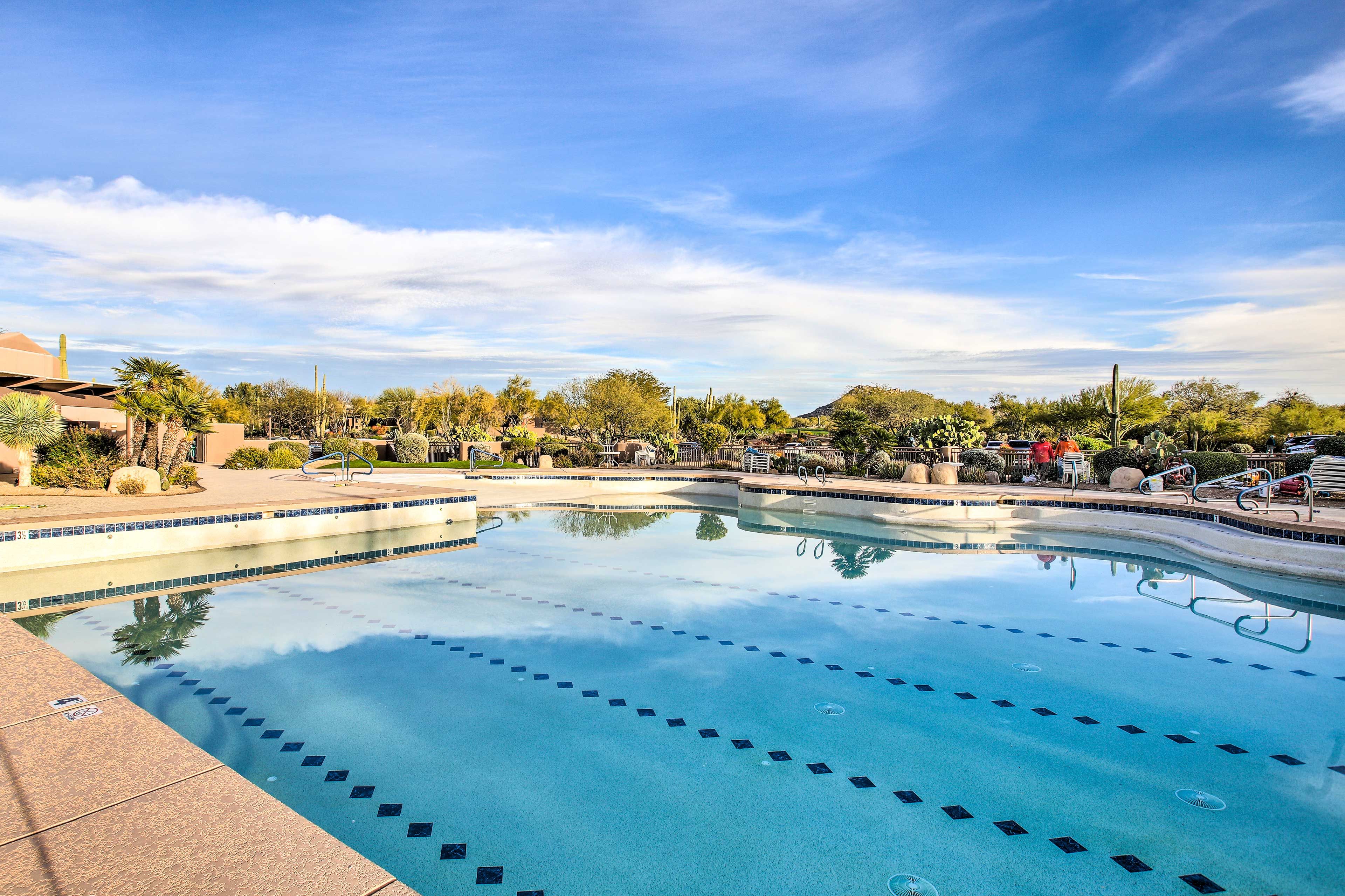 Community Amenities | Heated Pool