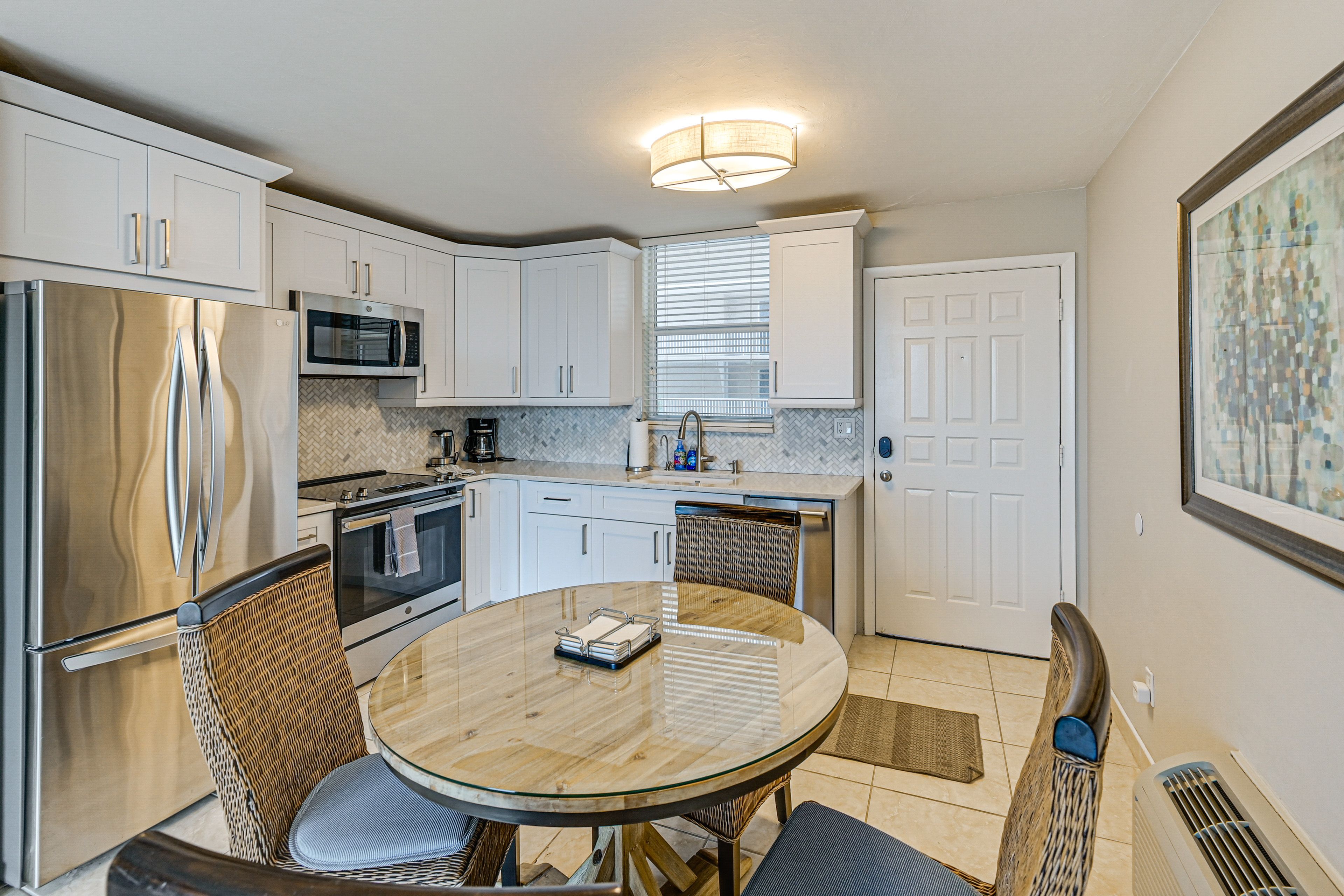 Studio | Kitchen | Dishwasher | Drip Coffee Maker
