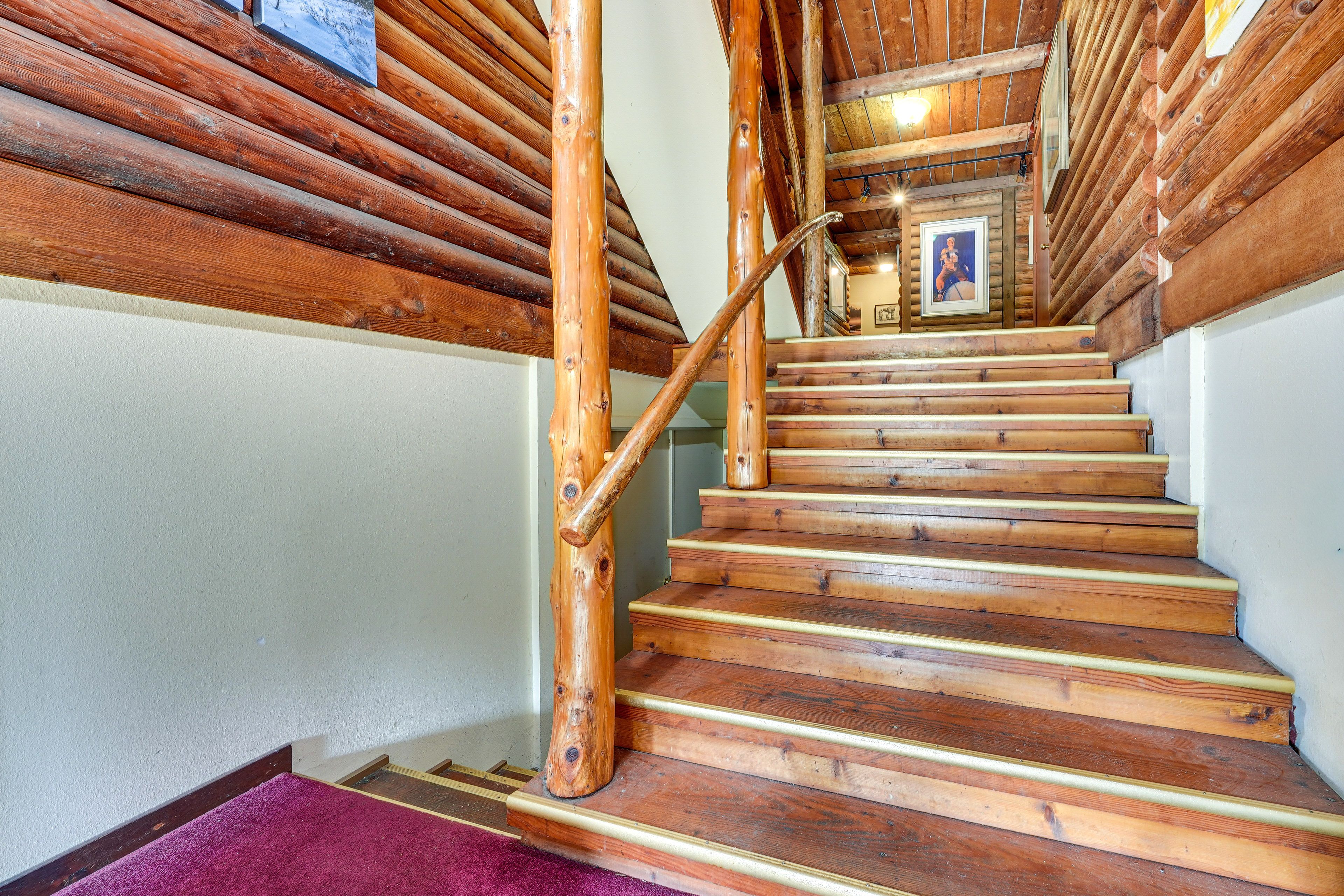 Cabin Interior | Entry