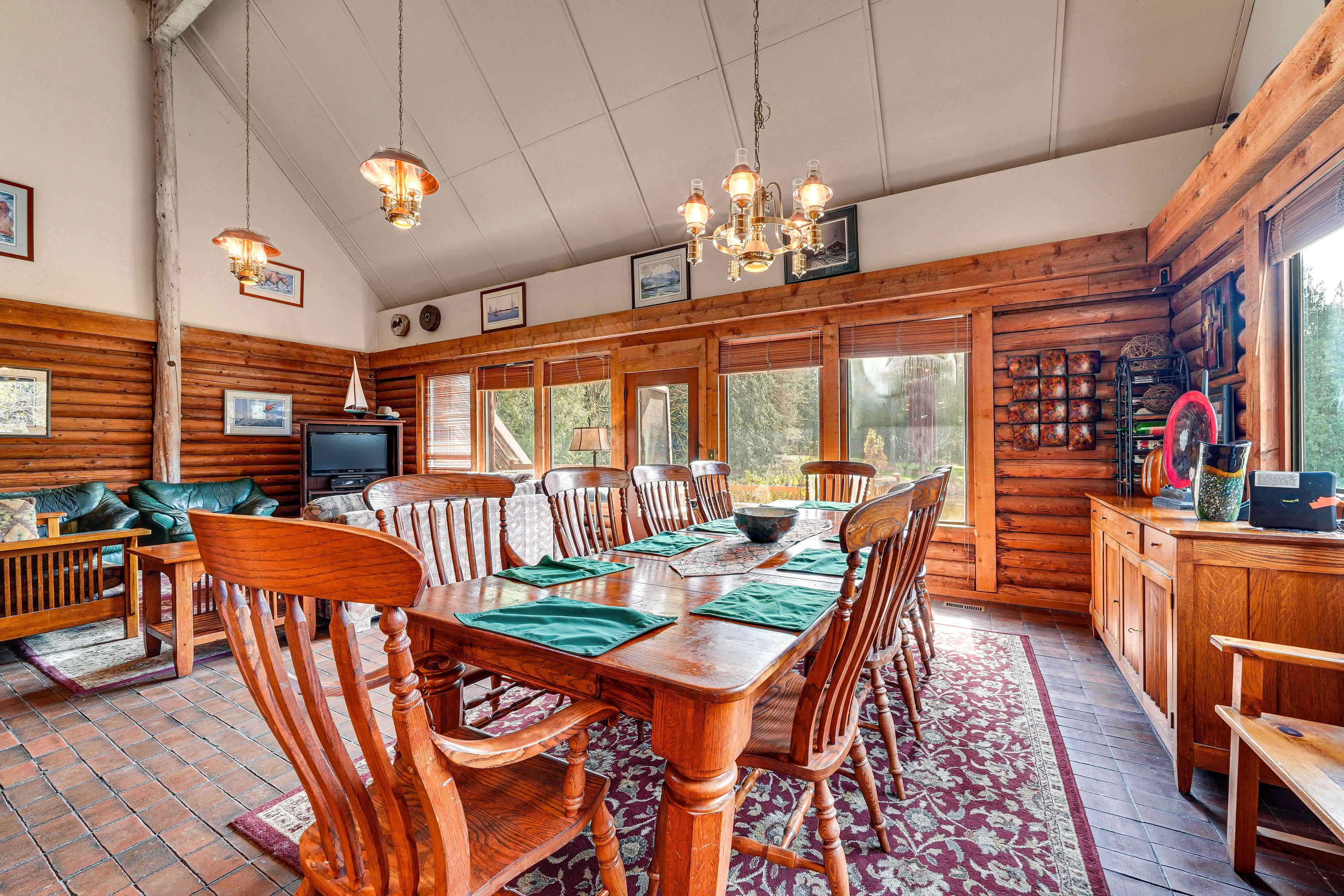 Dining Table | Main Floor