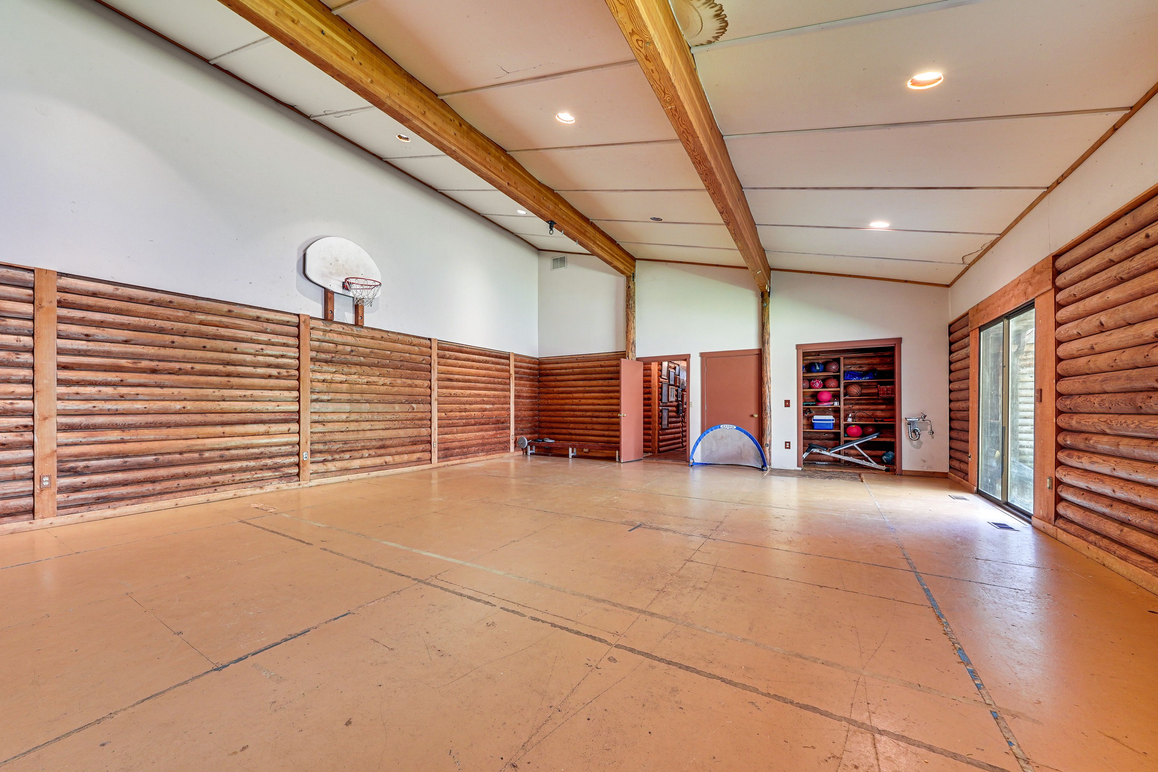 Pickleball/Half-Basketball Court