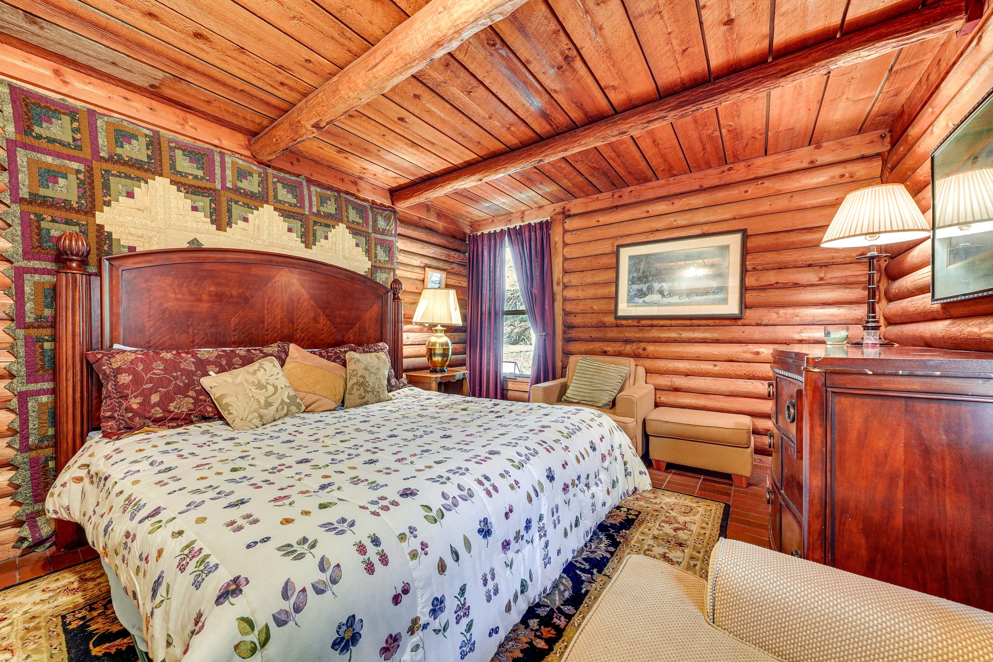 Bedroom 4 | King Bed | Main Floor