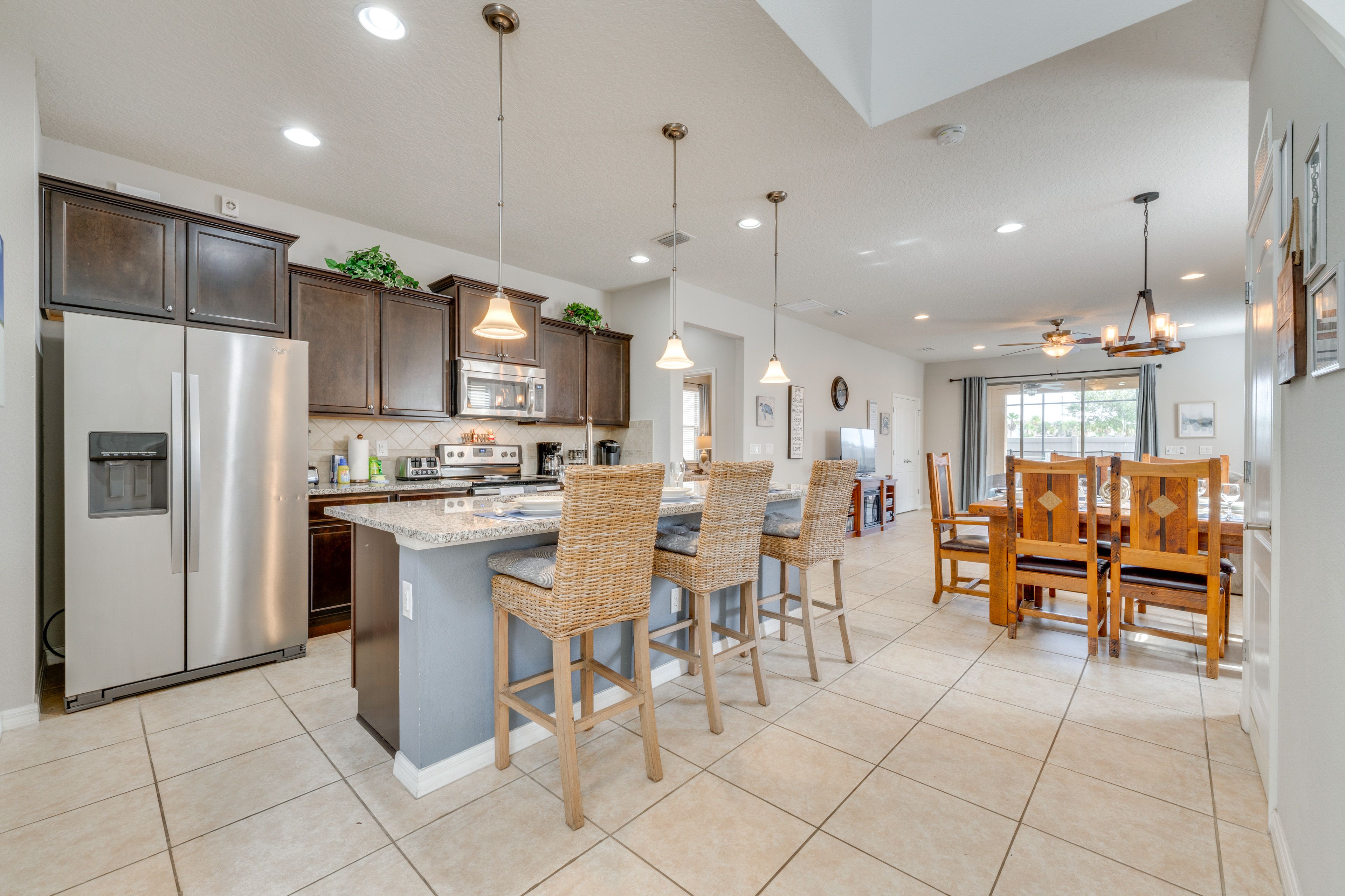 Kitchen | 1st Floor | Cooking Basics | Drip & Pod Coffee Makers | Toaster